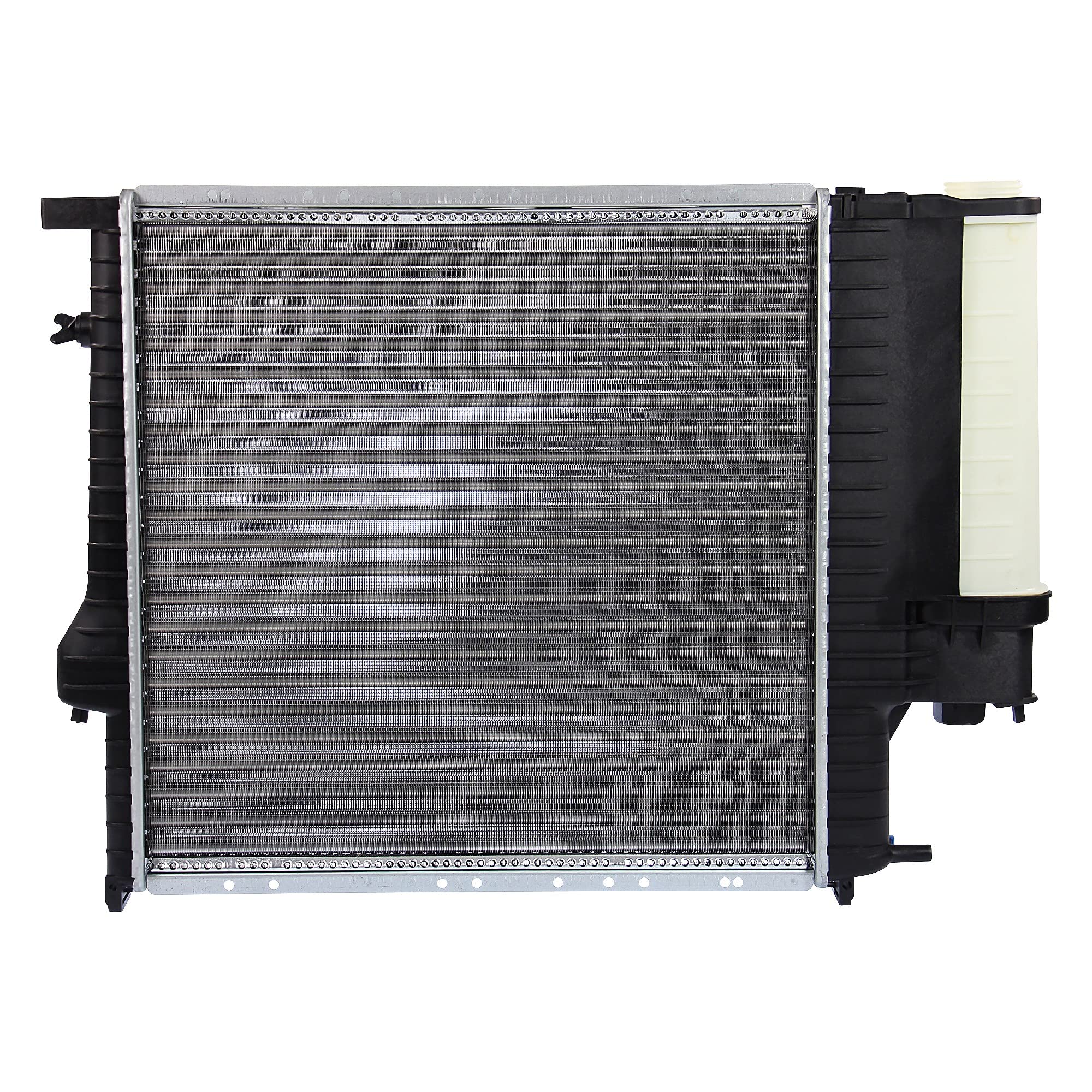 BESTPRICE 1x Radiatore acqua motore compatibile con BMW 3 (E30), 3 (E36), 3 Cabriolet (E30), 3 Cabriolet (E36), 3 Compact (E36), 3 Coupe (E36), 3 Touring (E30), 3 Touring (E36), Z3 Roadster (E36)