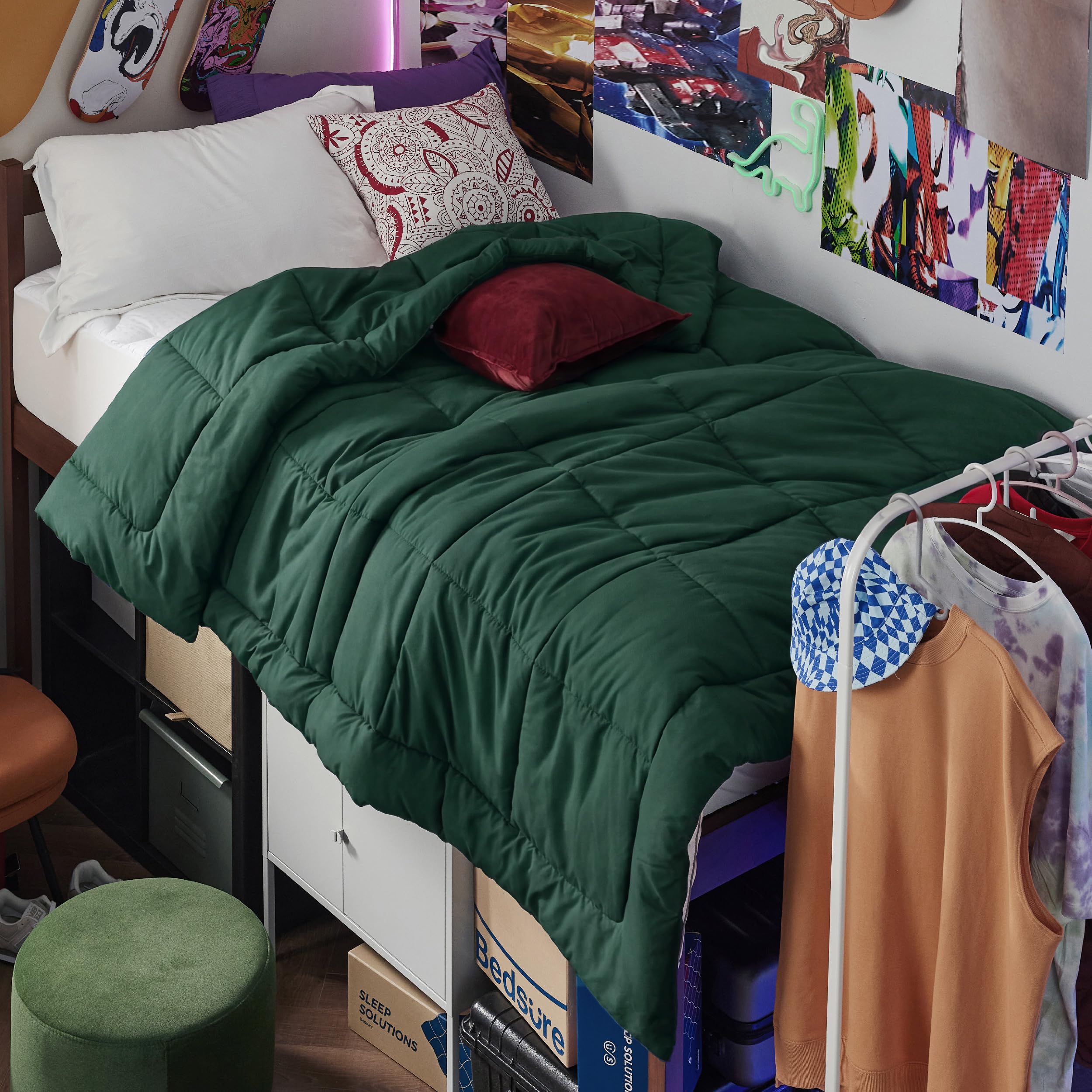 Bedsure Comforter Duvet Insert - Quilted Comforters Twin XL Size, All Season Duvet, GentleSoft Down Alternative Bedding, with 8 Tabs, Gifts for Women/Men, Green, Twin XL 92 x 68 Inches