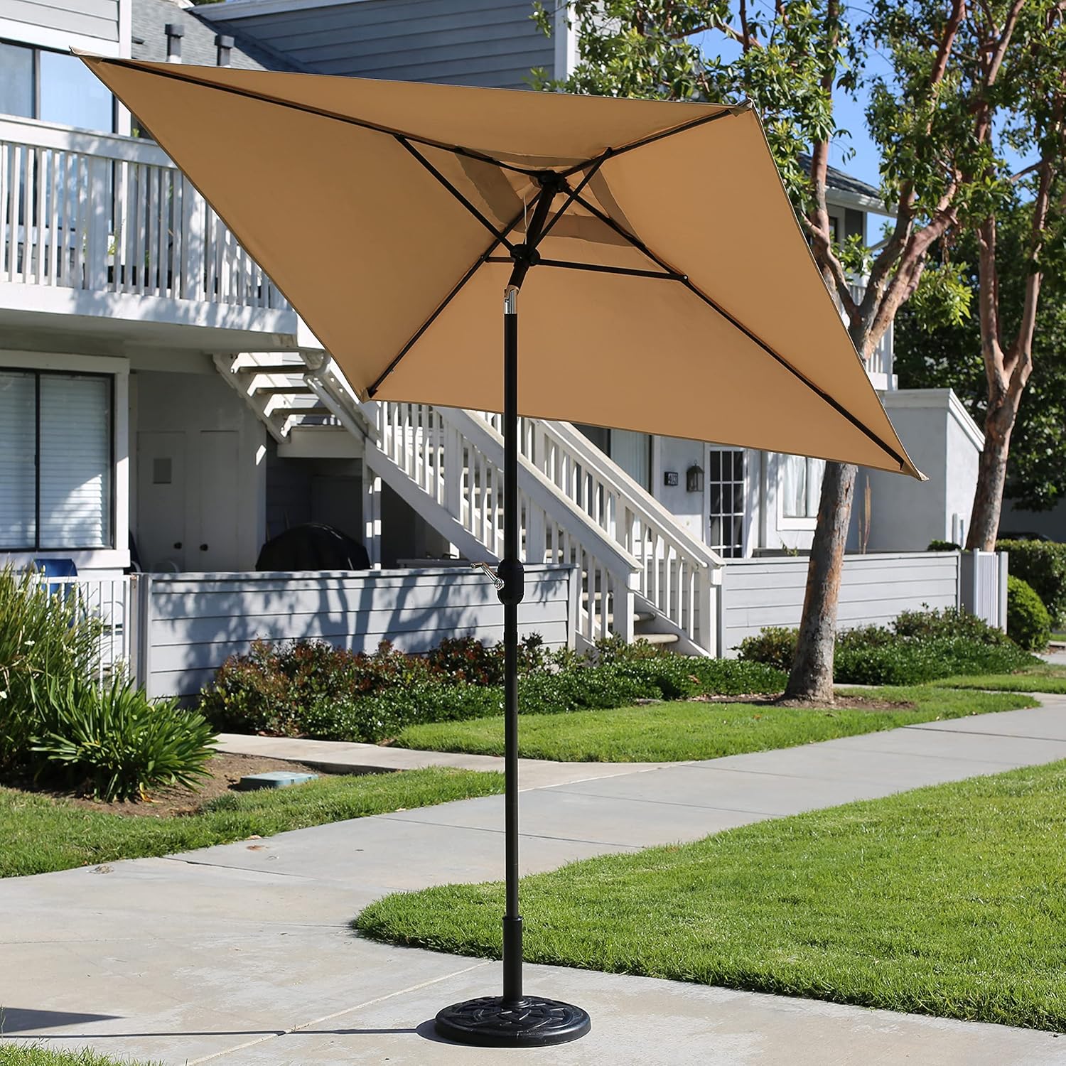 DAVEE Furniture 6.5 Ft Square Market/Patio Umbrella with Base, perfect for Garden, Lawn,Deck,Backyard and Pool （Tan