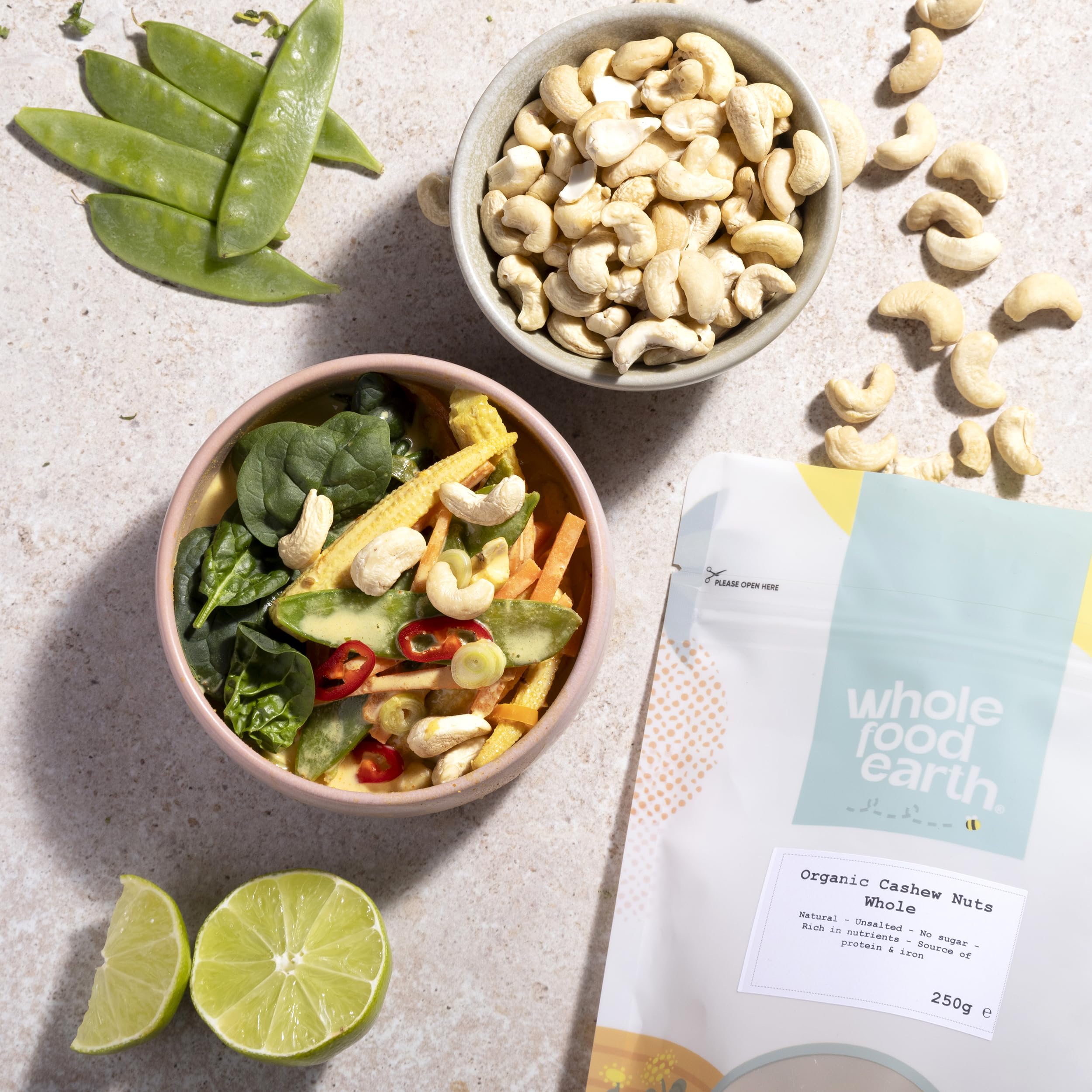 Wholefood Earth Organic Cashew Nuts Whole – 1 kg | Raw | GMO Free | Vegan | High Fibre | Source of Protein | Certified Organic