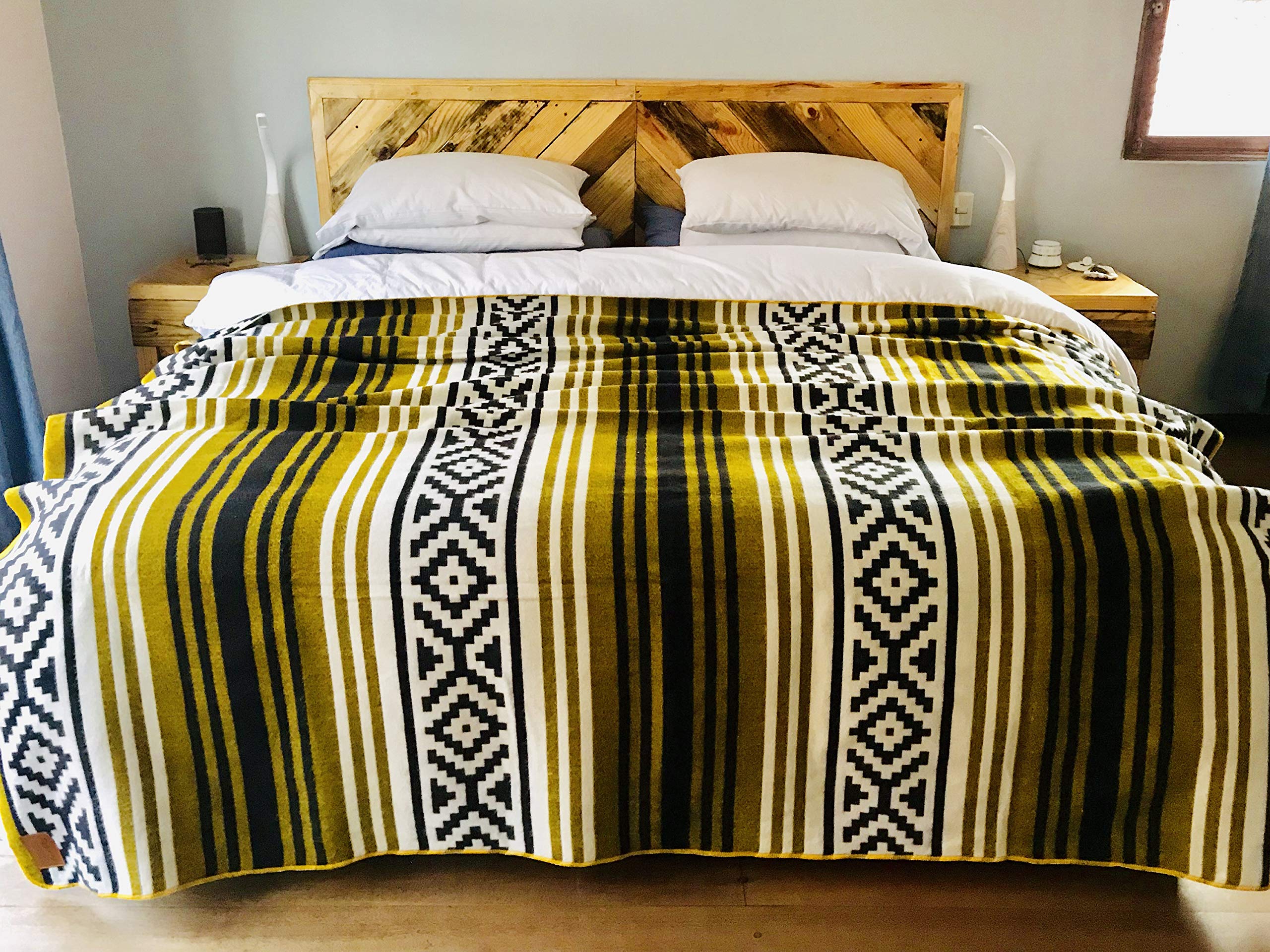 Amazon.com: Pearth Blanket True Authentic Baby Alpaca Wool Throw