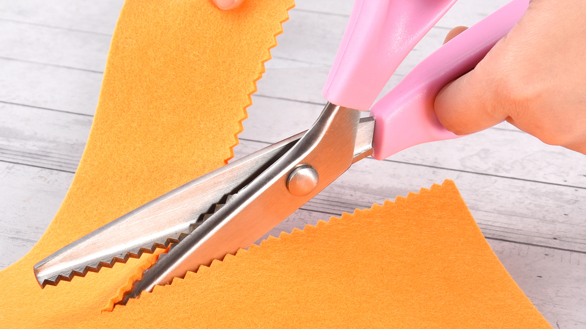 Pinking Shears Wholesale 7' ' With Plastic Handle Zig Zag Scissors ...