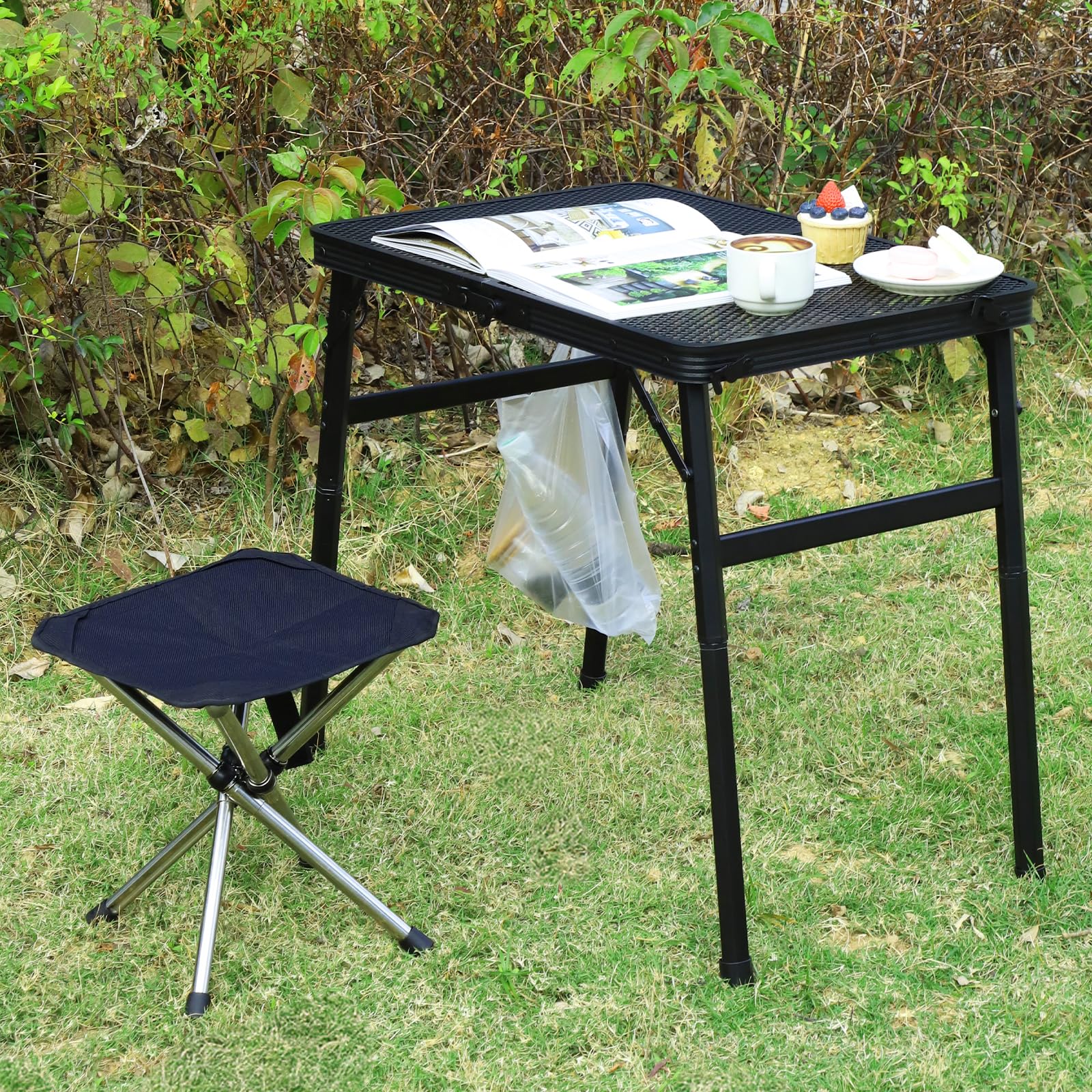 LALAGO 60x40cm Tavolo da Campeggio Altezza Regolabile 27/56cm, Piccolo Tavolo Bar Pieghevole con Scrivania in Rete, Tavolo Multifunzionale Portatile, Tavolo Sfondo Alluminio Nero per Giardino Picnic