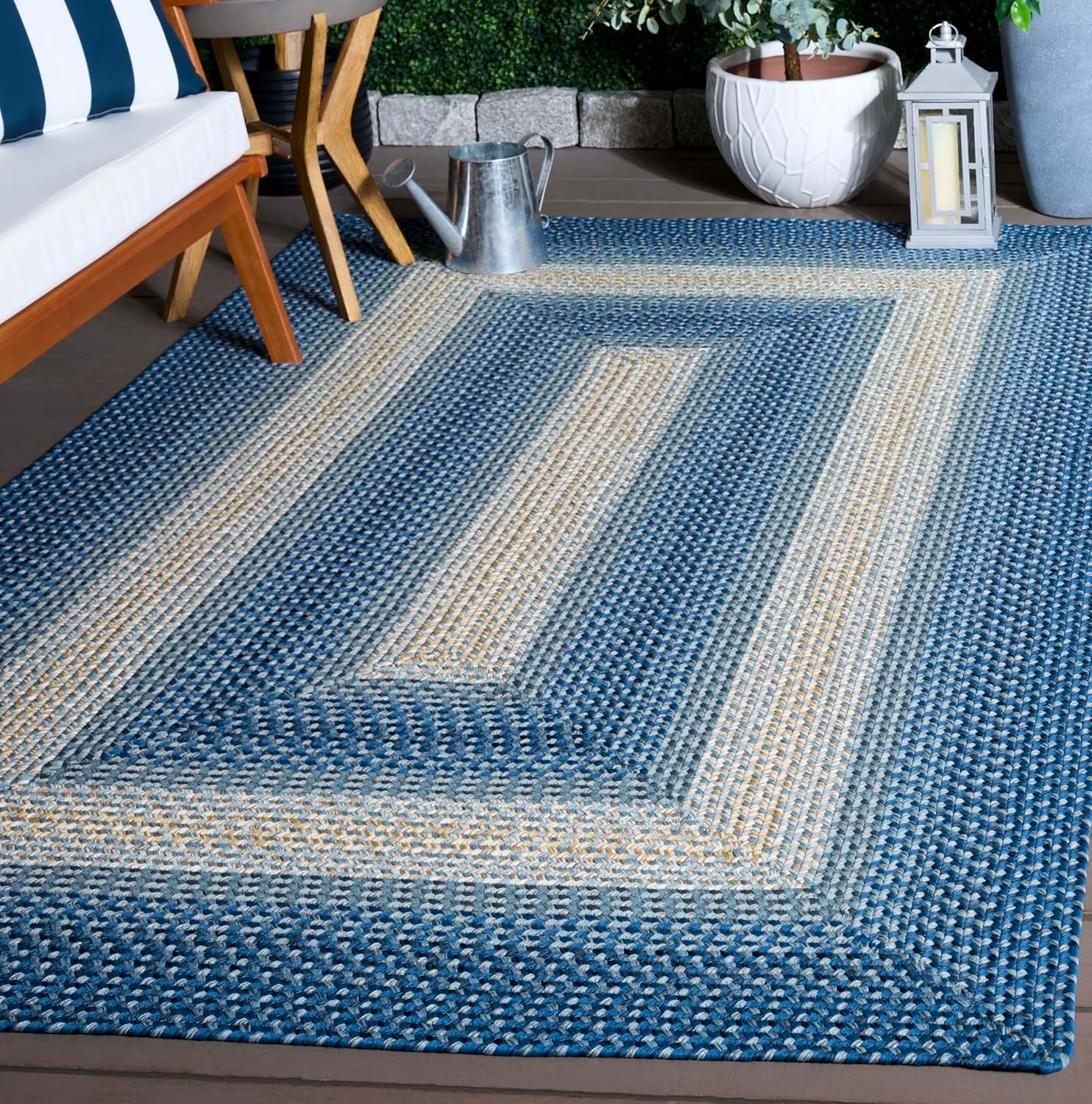 SAFAVIEH Washable Rug Outdoor Braided Collection - 6' x 9', Navy & Grey, Handmade & Reversible, Non-Shedding & Easy to Clean, Ideal for Patio, Backyard, Mudroom (BRD311N)