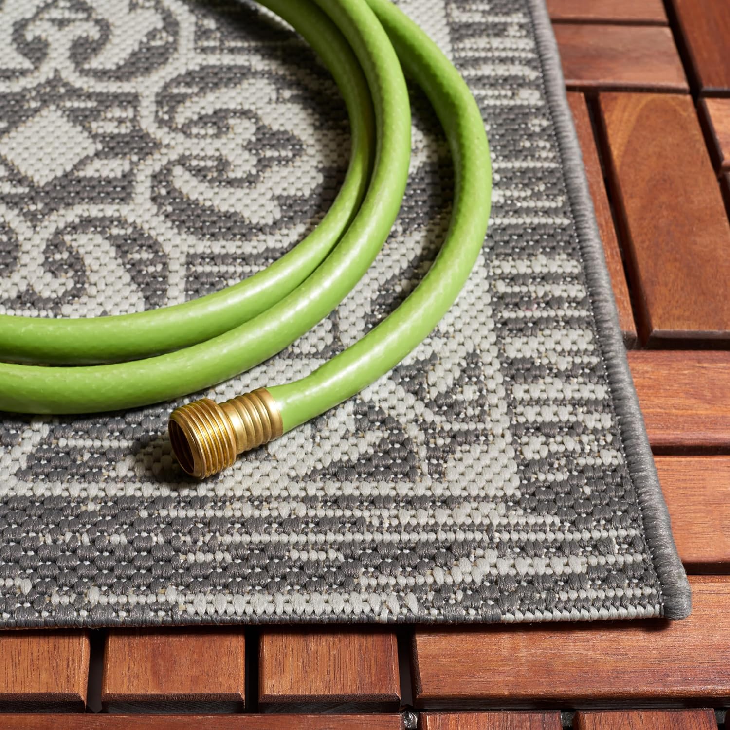 SAFAVIEH Courtyard Collection 5'3" x 7'7" Dark Grey/Light Grey CY8766 Indoor/ Outdoor Waterproof Easy Cleaning Patio Backyard Mudroom Area Rug
