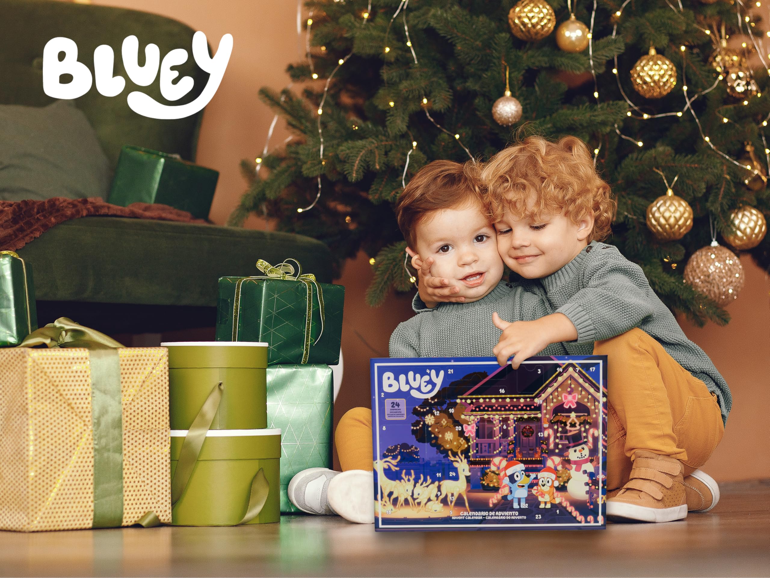 CyP Brands - Calendario De Adviento Bluey Oficial – 24 Sorpresas Con Pegatinas, Sellos Y Más – Regalo Infantil Navideño Licencia Original Marvel (Niños Y Niñas)