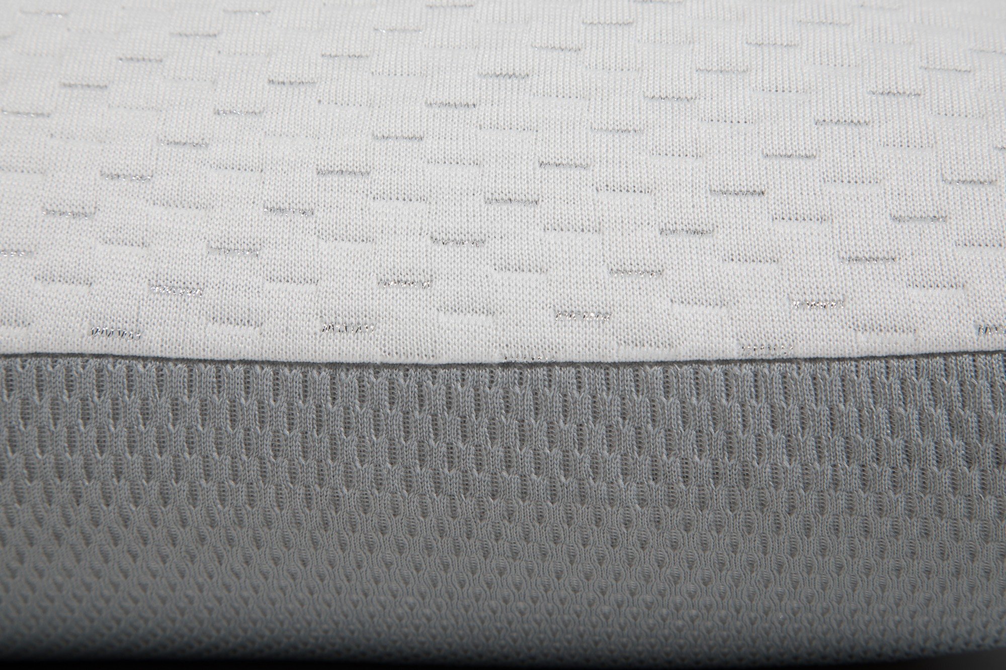 SEASONS - Almohada Viscoelástica de Carbono Activo, 105 cm, Gran Capacidad de Absorción de los Malos Olores, Perforada para Mayor Transpirabilidad, Doble Funda con Cremallera, Fabricado en España