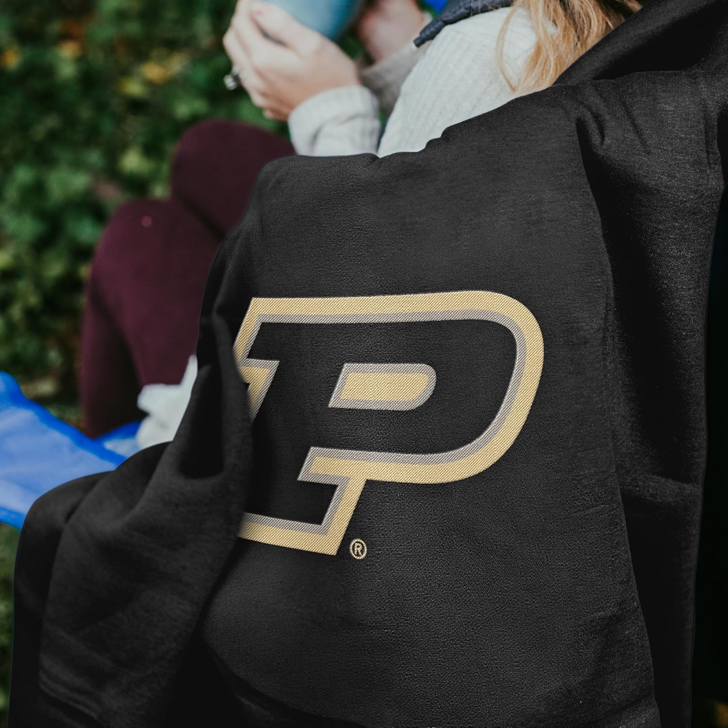 Logo Brands NCAA Unisex-Adult Sweatshirt Blanket