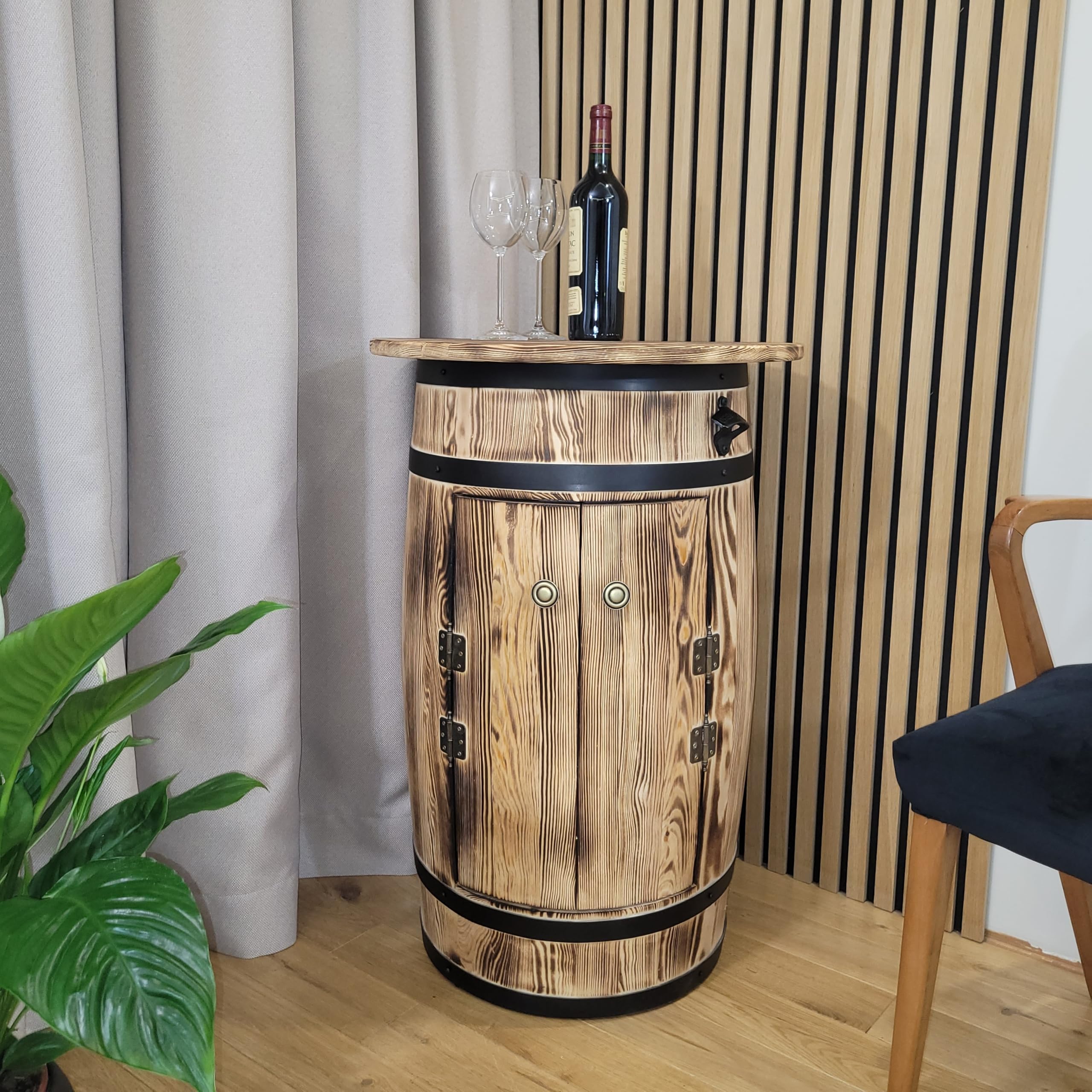 weeco Holzbarfass mit Ablage und LED-Beleuchtung für Alkohol und Gläser – rustikaler Stil, mit Türen und Flaschenöffner, handgefertigt aus Kiefernholz 80x55x40