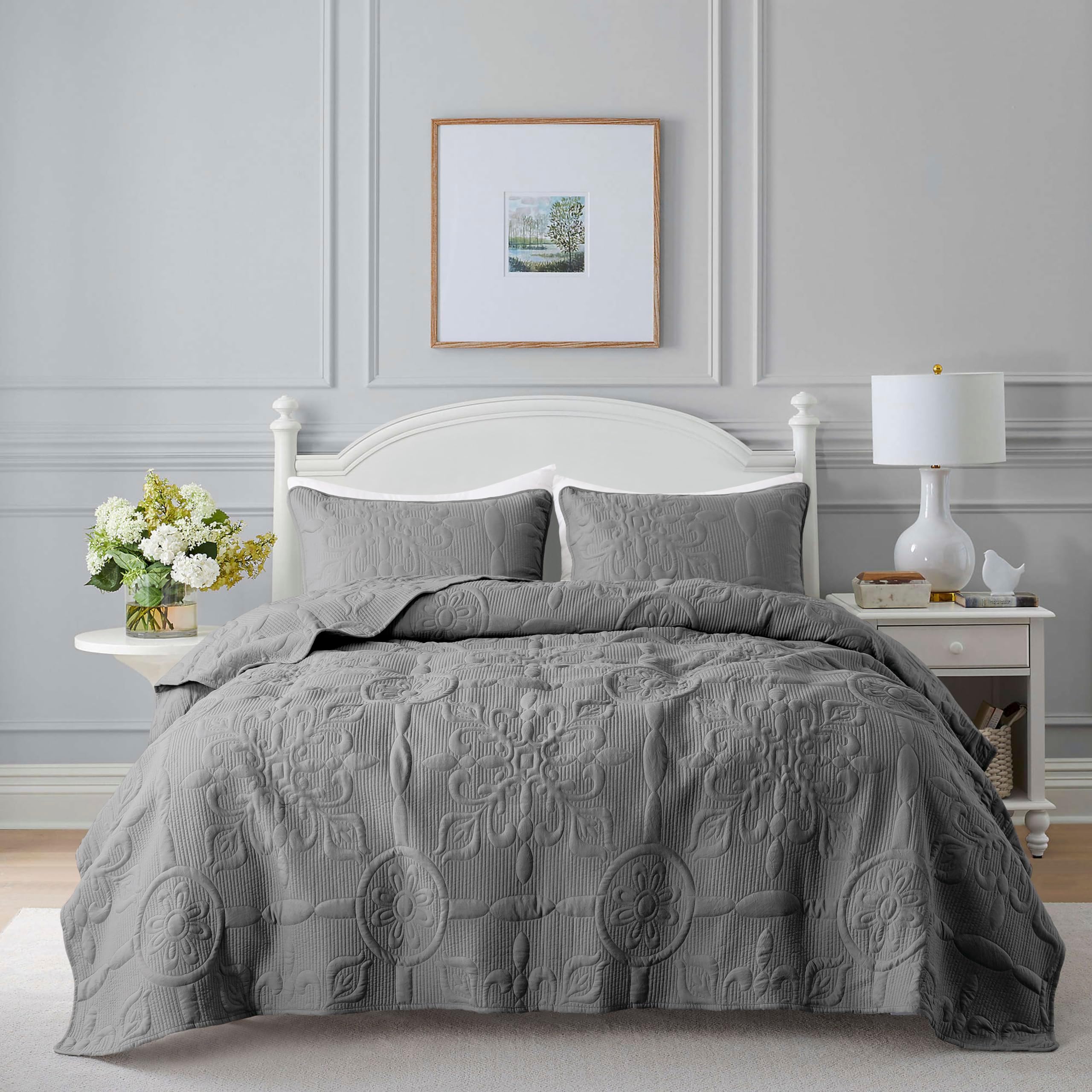 Dark Grey Damask Quilt Queen Size Bedding Sets with 2 Pillow Shams, Boho Bedspread Lightweight Soft Farmhouse Vintage Bohemian Coverlet Retro Jacquard Pattern Bed Cover for All Season, 3 Pieces
