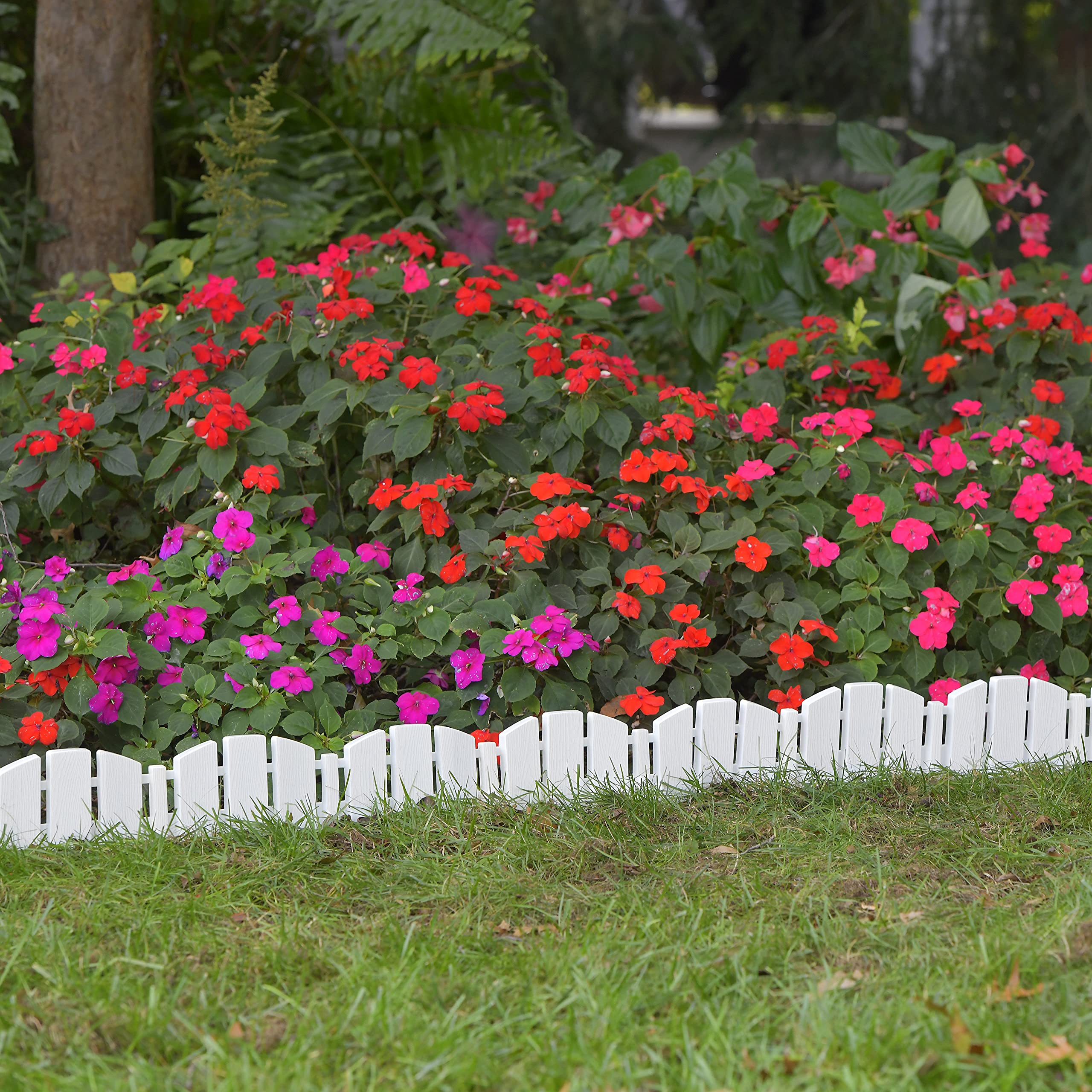 EasyFlex NoDig Landscape Edging with Anchoring Spikes, 4.5 in. Tall