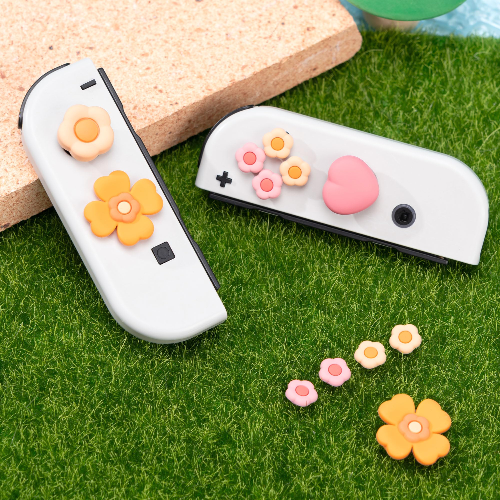 GeekShare Cross D-Pad - Juego de Tapas de Silicona para Botones de Pulgar, Pegatinas ABXY para Botones de Teclas compatibles con Interruptor/OLED, corazón y Flor (Rosa y Amarillo)