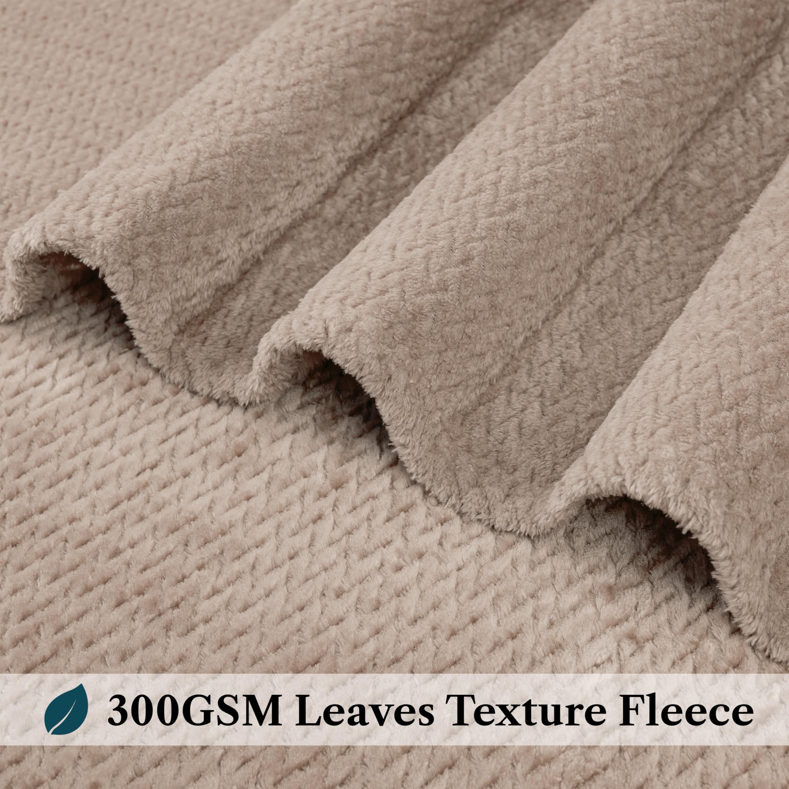 (130 cm x 150 cm, taupe) – koc z polaru flanelowego premium firmy Pavilia, super miękki, przytulny, lekki, jedwabisty, na cały rok, piękny szewron, wzór liści (taupe, 130 cm x 150 cm)