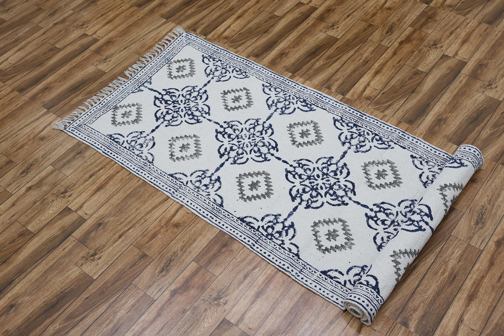 Baumwoll-Läuferteppich, 7,6 x 4,7 m, marineblau und grau, Baumwollteppich für enge Räume, Flur, Küche, Eingangsbereich, Innenbereich, gewebter Eingang, geometrisches Design, handgefertigt, Dhurries