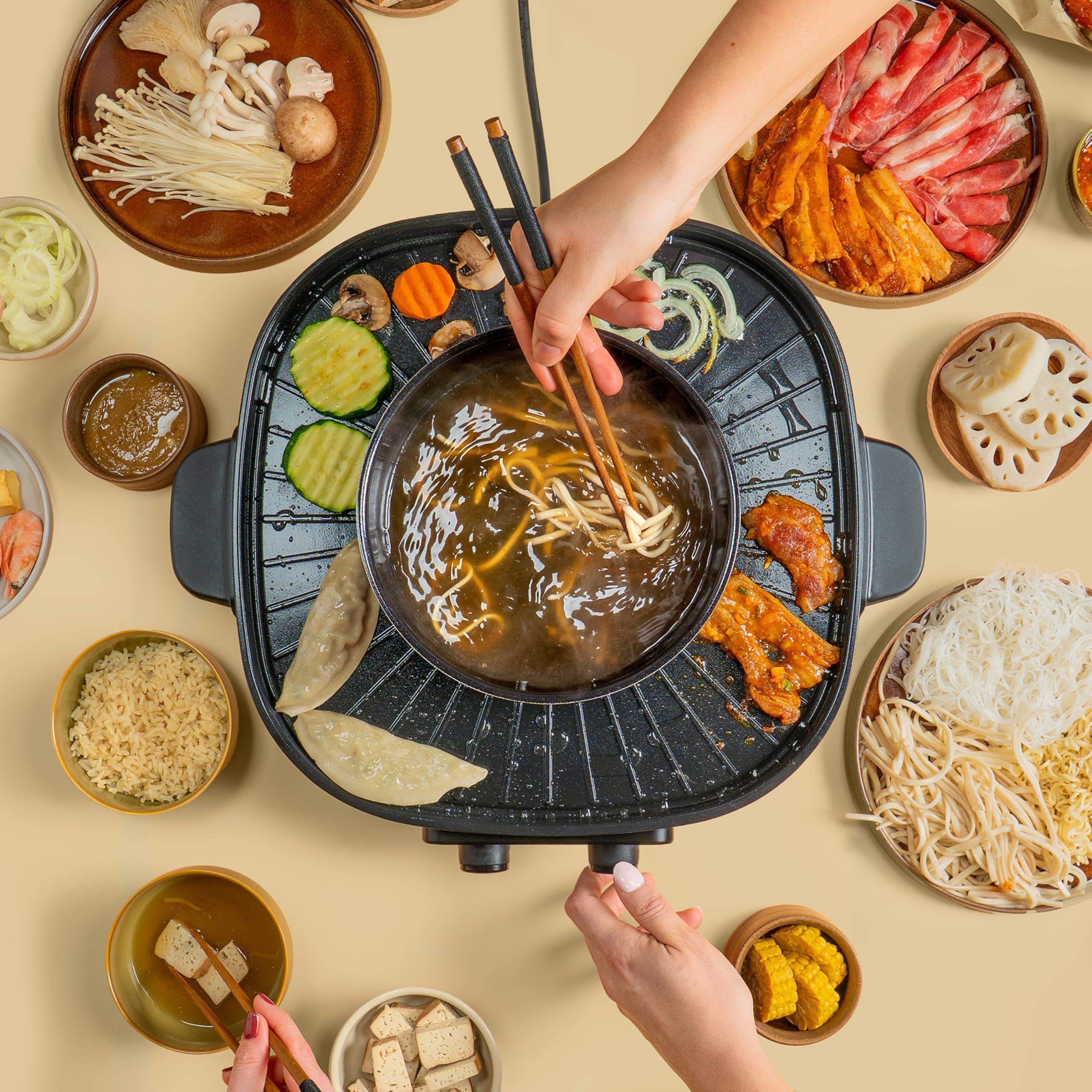 REISHUNGER Elektrischer Hot Pot mit Grillfunktion – für 2-4 Personen – 2 Liter Füllvolumen – Hot Pot mit Deckel – für Korean BBQ