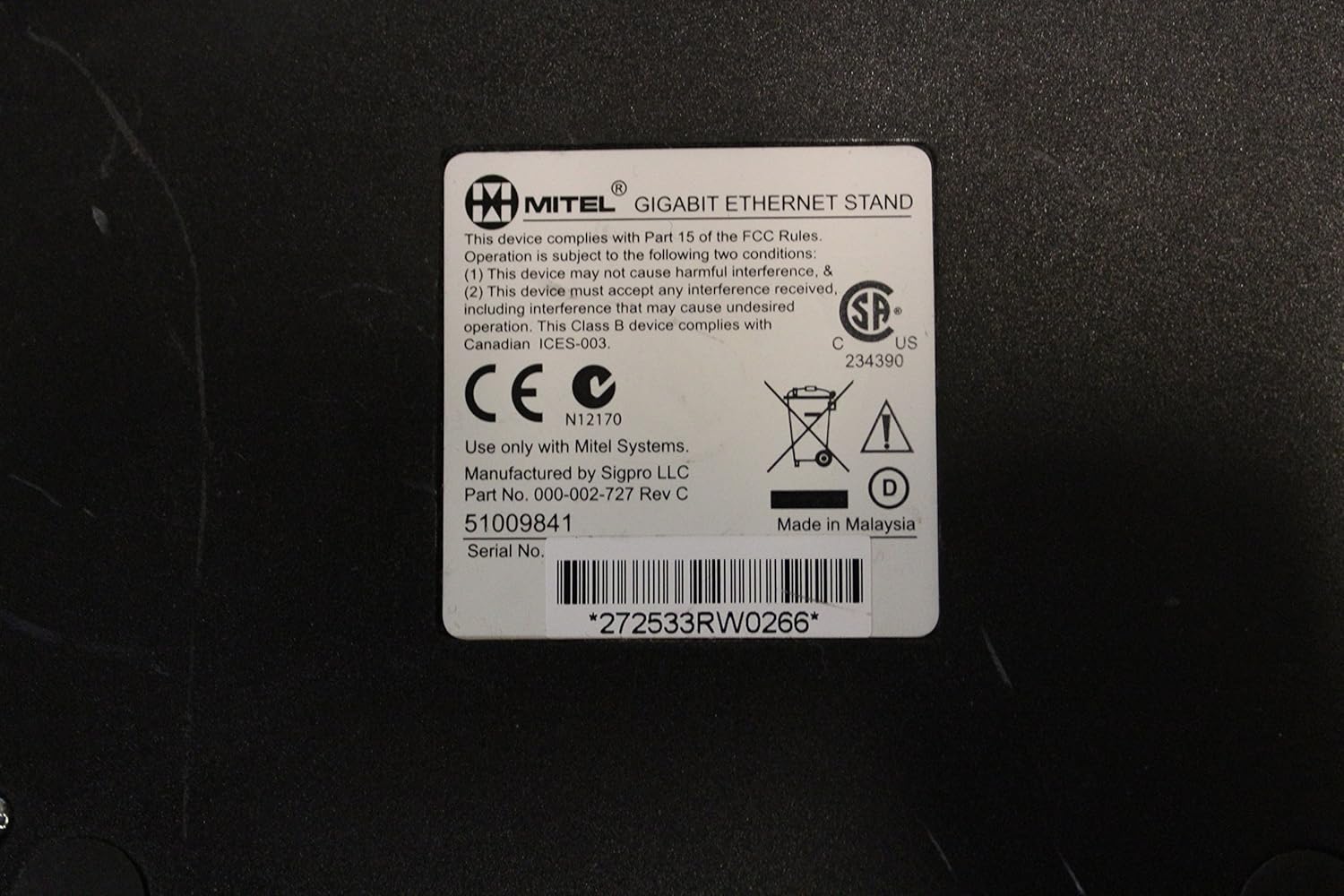 قاع view of Mitel Gigabit Ethernet Stand with regulatory label