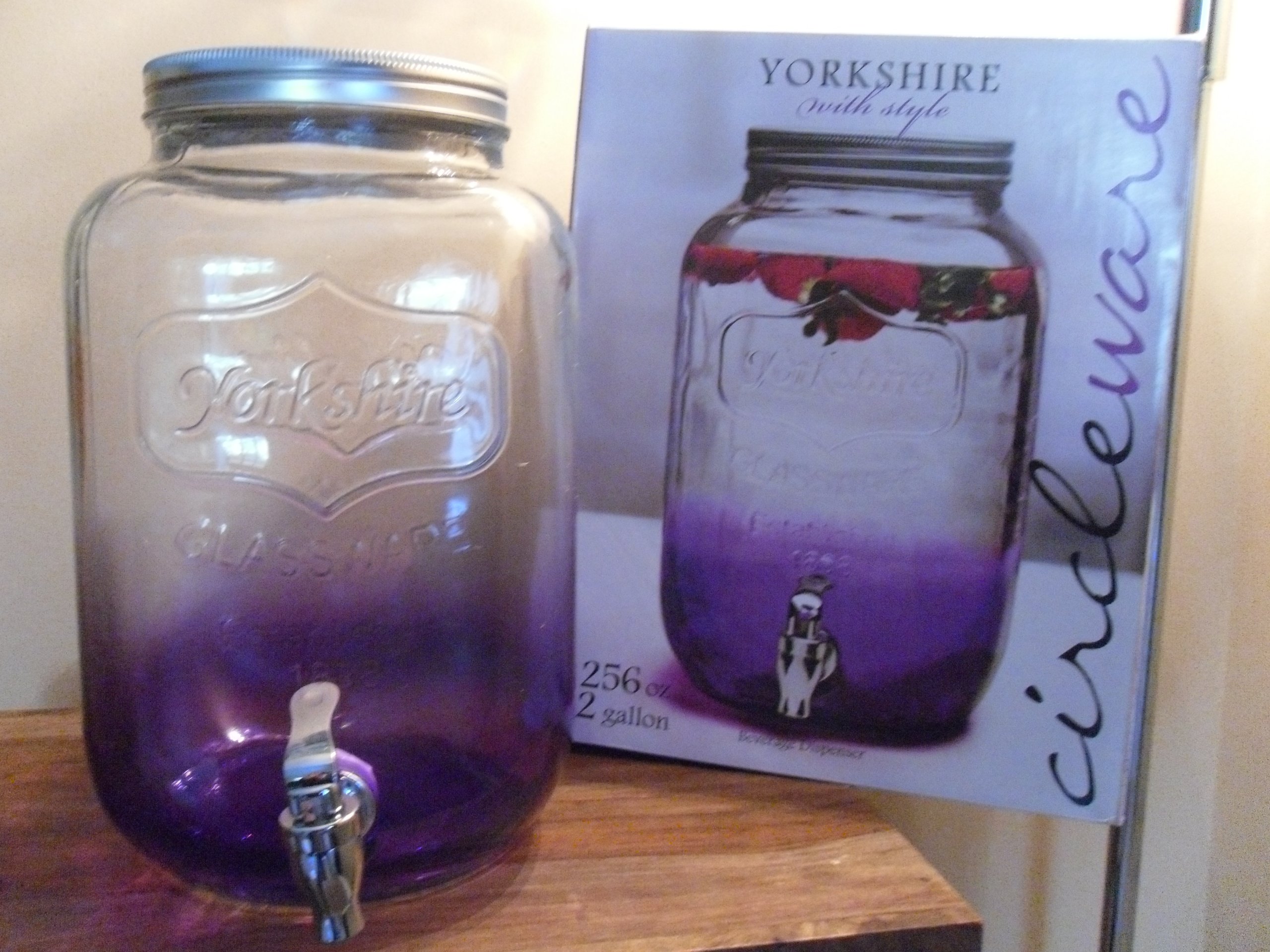 Yorkshire Glass Beverage Dispenser 2 gallons