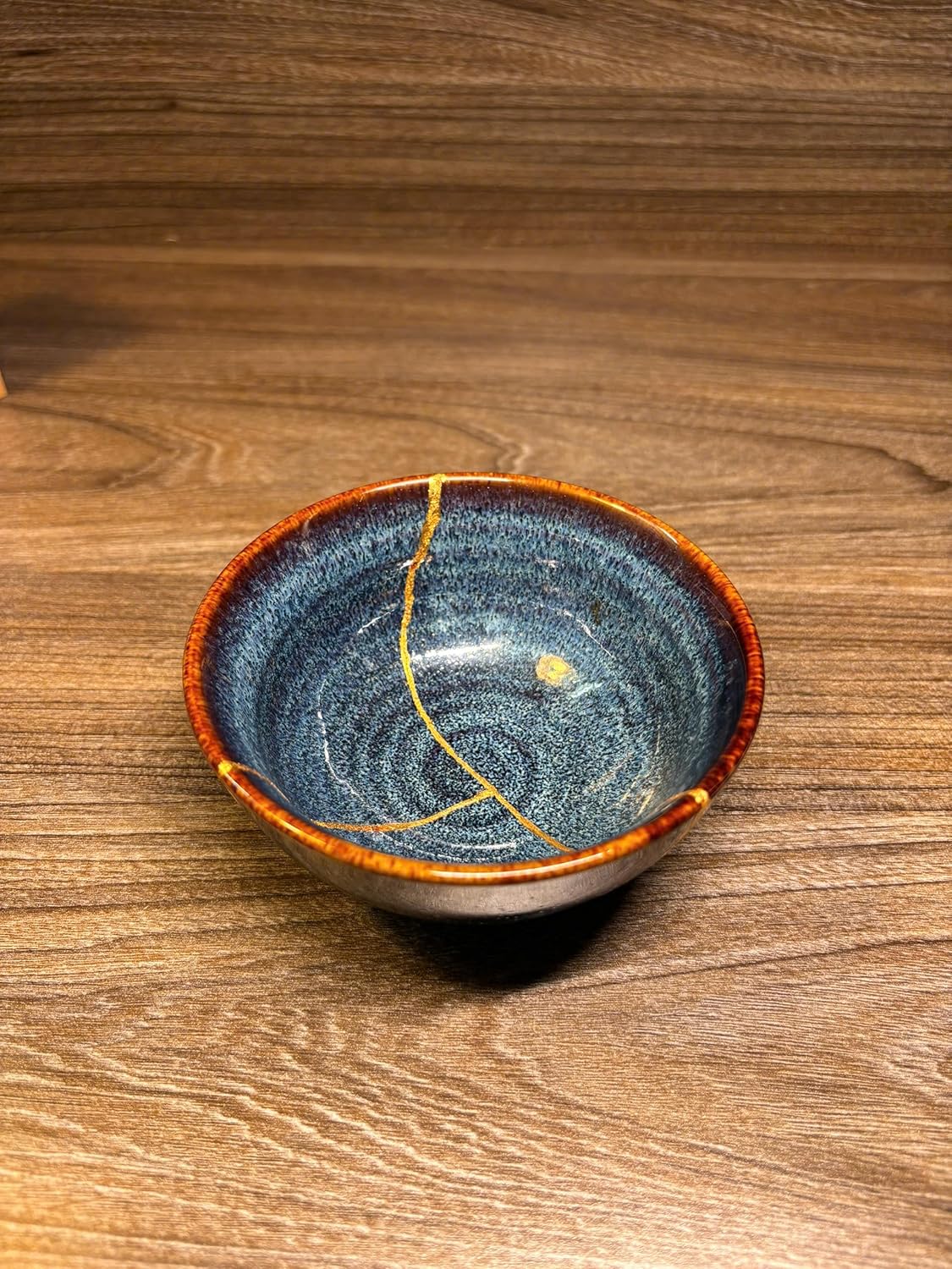 Handcrafted Kintsugi Ceramic Bowl with Gold Repair Lines – Blue Glaze Decorative Art Bowl for Christmas Home Decor Gift (Original)