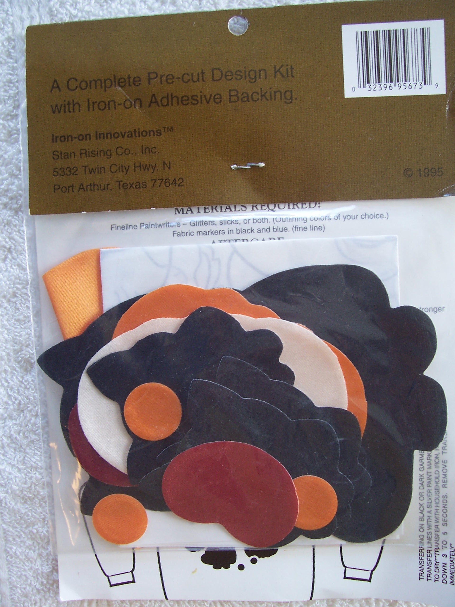 Black Cats and Pumpkins Iron-On Applique Kit