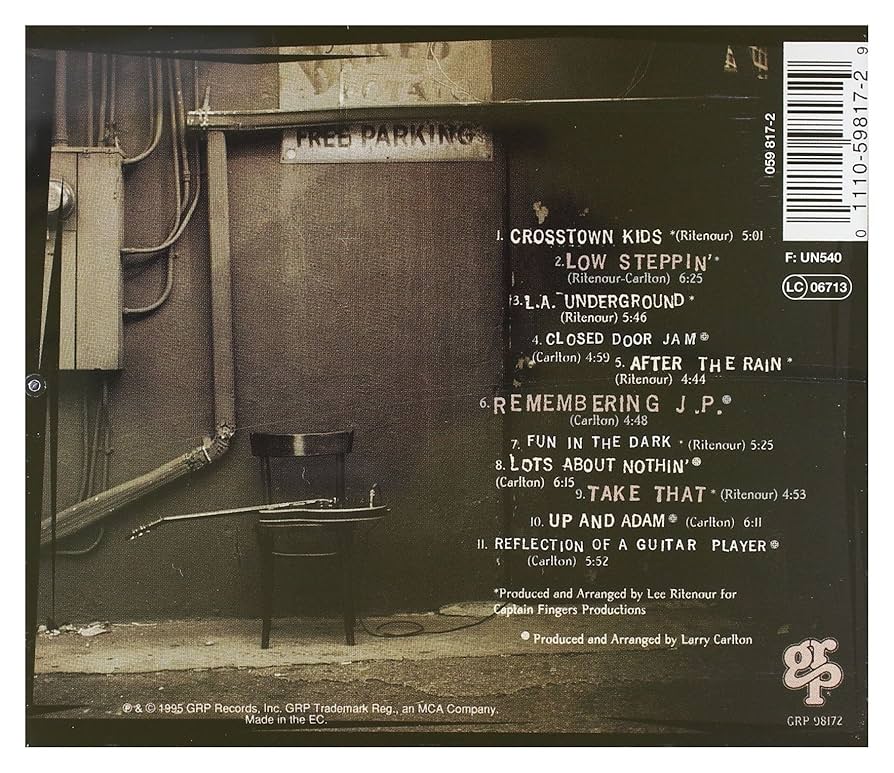 LARRY &LEE　アルバムギタースコア　定価2678円 LARRY & LEE Album Guitar Score, Retail Price 2678 yen.