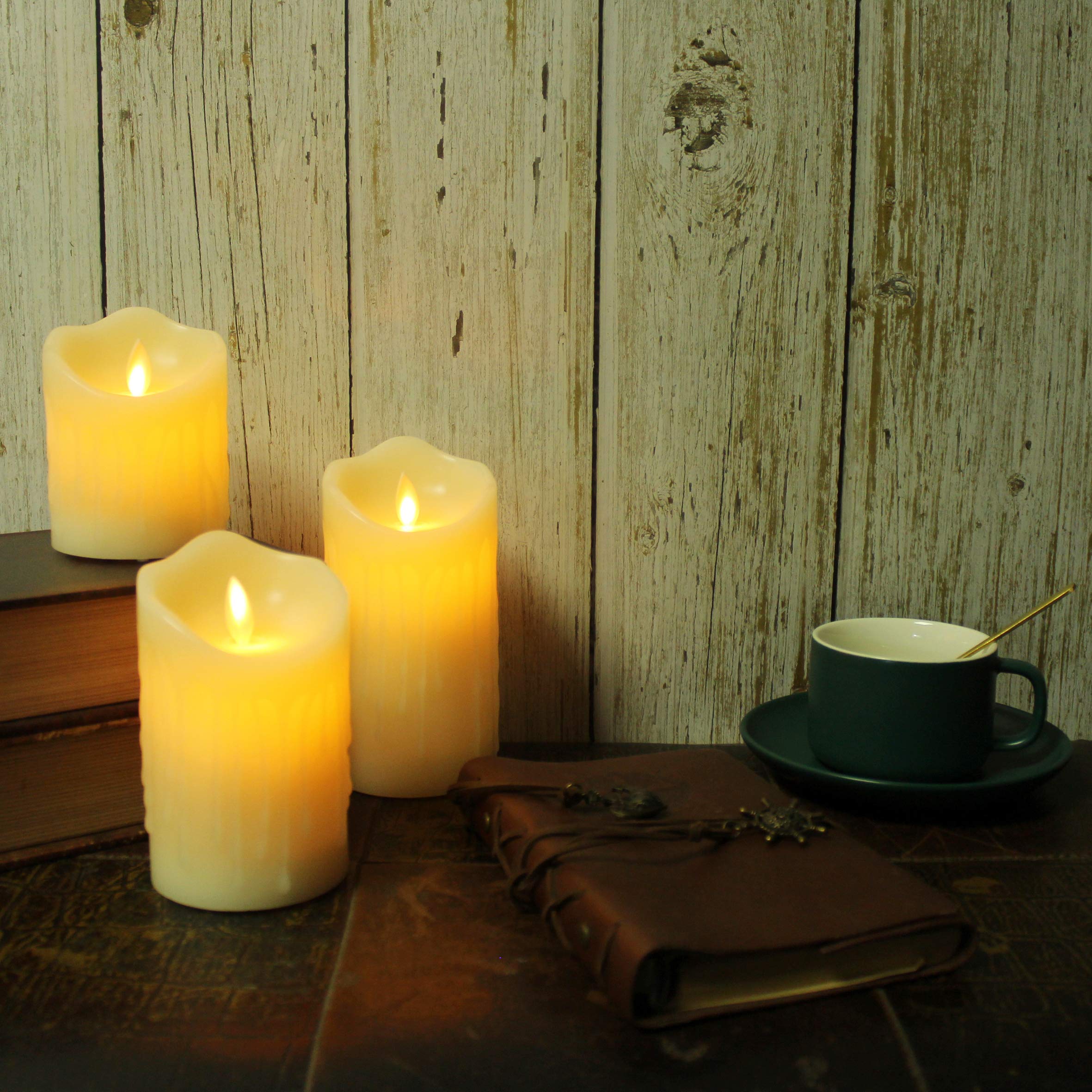 CVHOMEDECO. Bougies sans flamme Electronique Batterie rechargeable Extra Brillant Ivory Dripping Real Wax Pillars LED Flickering Pillar Candle with 10-Key Remote Control, Set of 3
