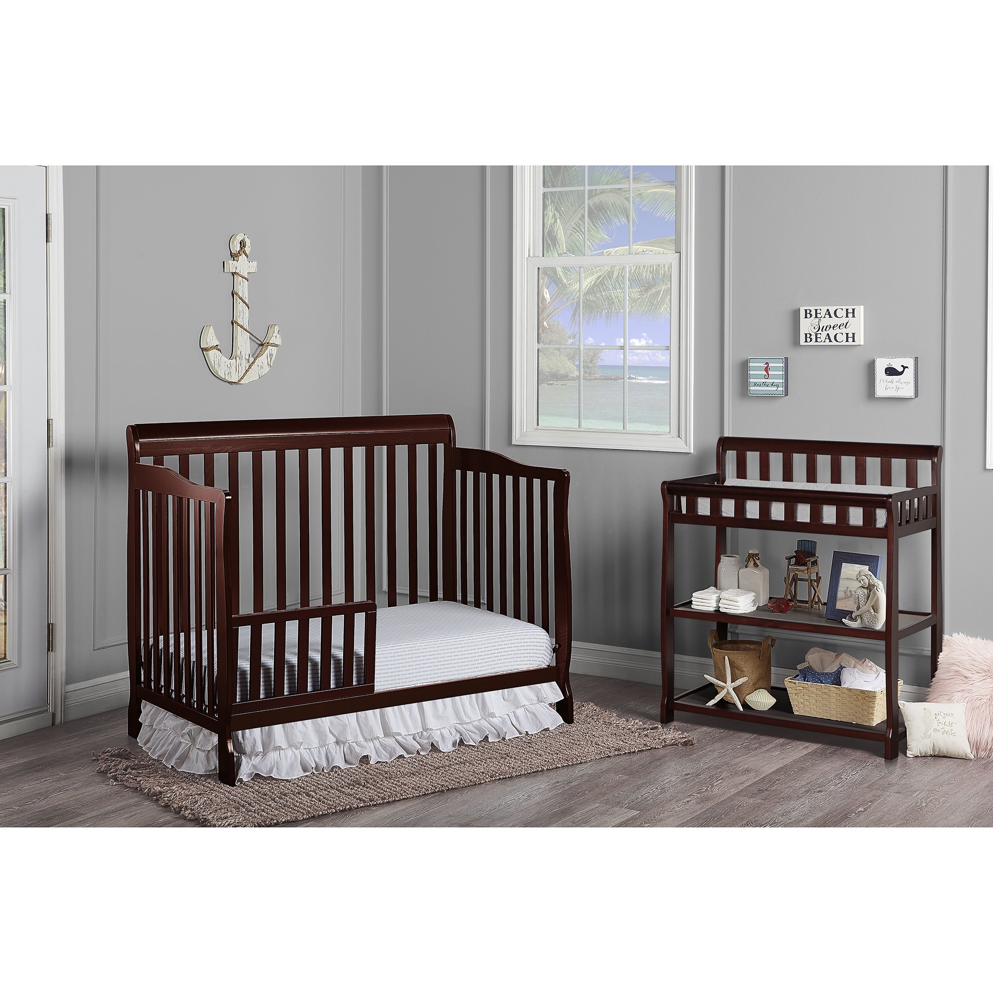 ベビーグッズも大集合 特別価格Dream On Me Niko 5in1 Convertible Crib with Changer in