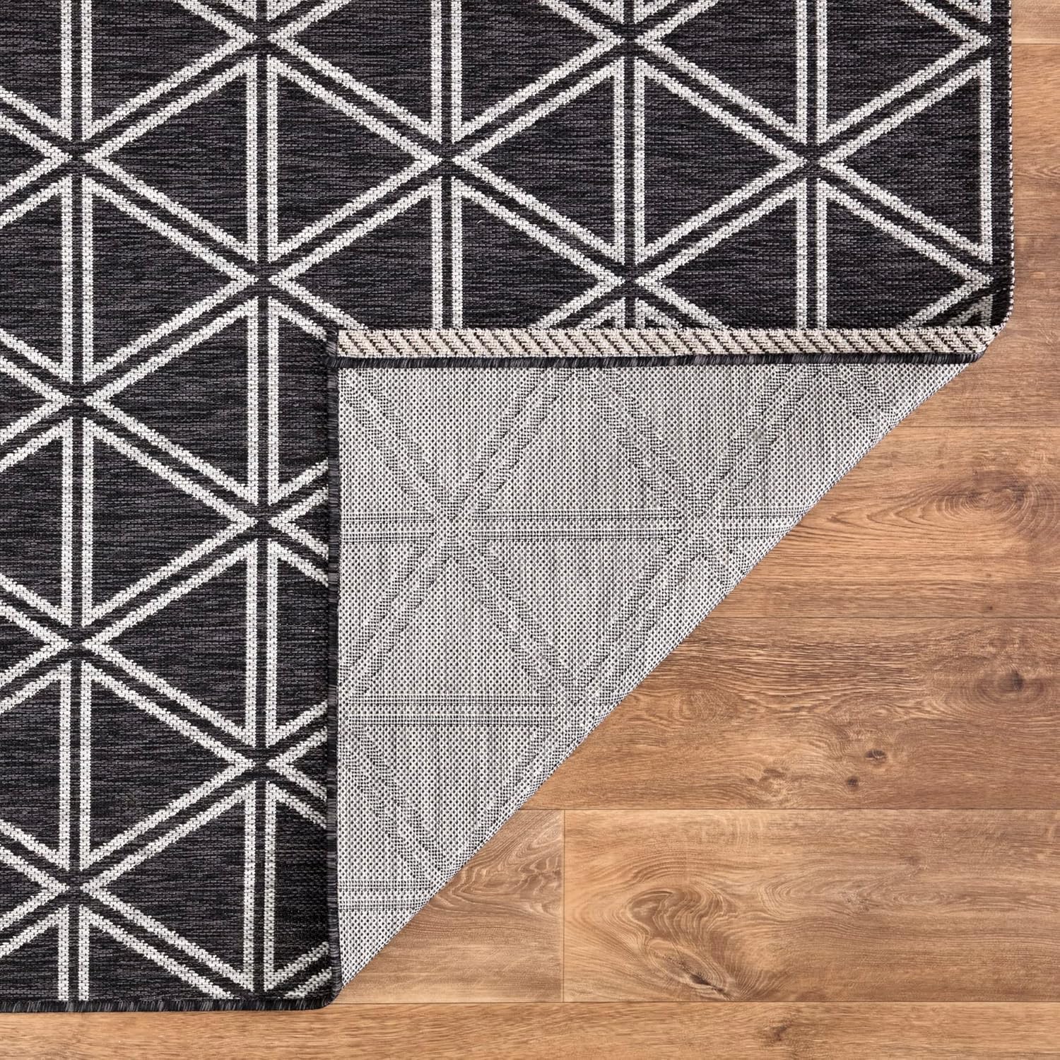 Keen Home Design Outdoor Runner Rug - 2x8 Washable Indoor/Outdoor Rug for Patio, Balcony, Kitchen, Garden, Beach, Deck and Porch. Size: 2'2" x 7'7"