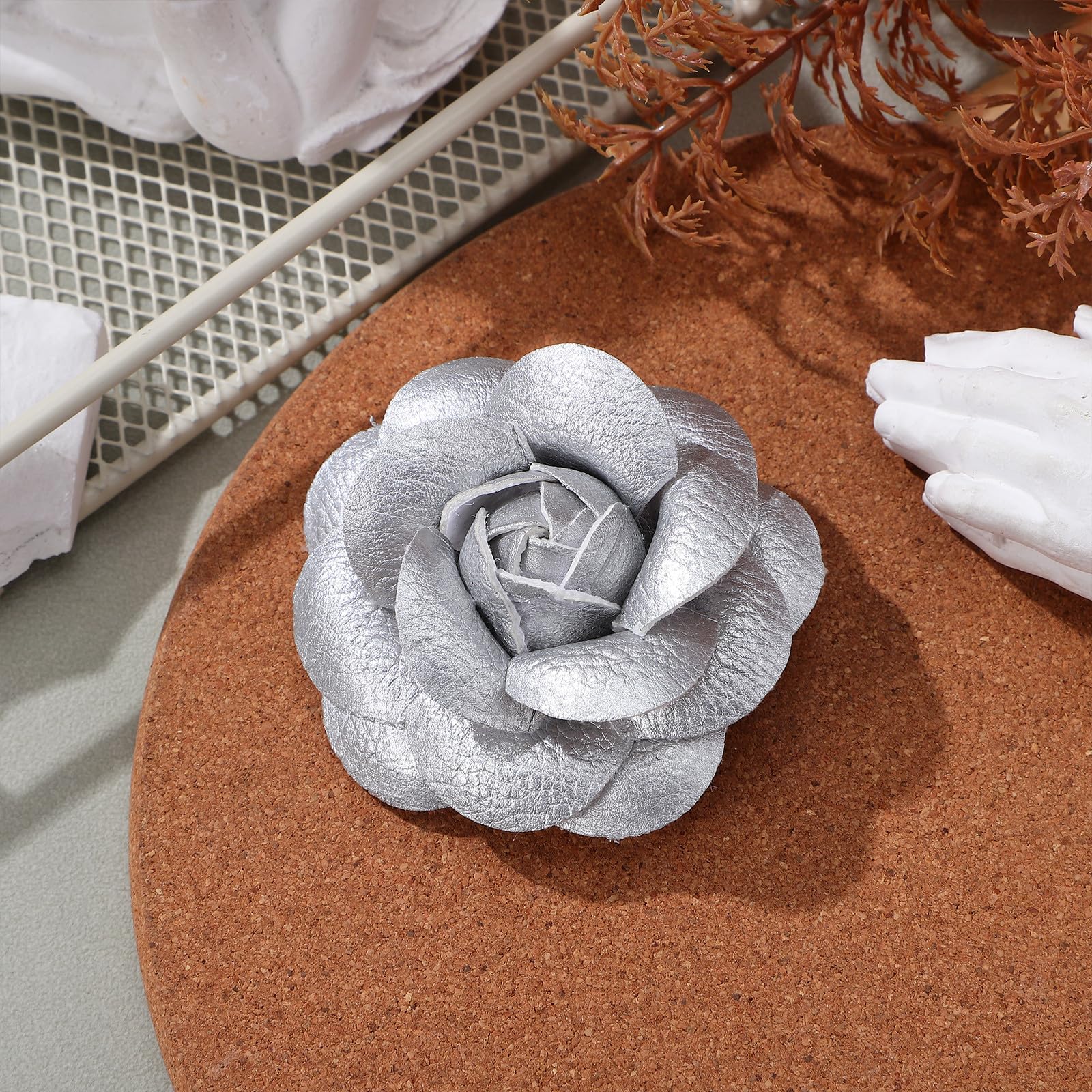 VALICLUD 2PCS Silver Leather Rose Flower Shoe Clips with 6.5cm Duckbill Brooch Pins Satin Fabric Shoe Jewelry Clips for Heels and Flats Removable Floral Footwear Charms — view 5