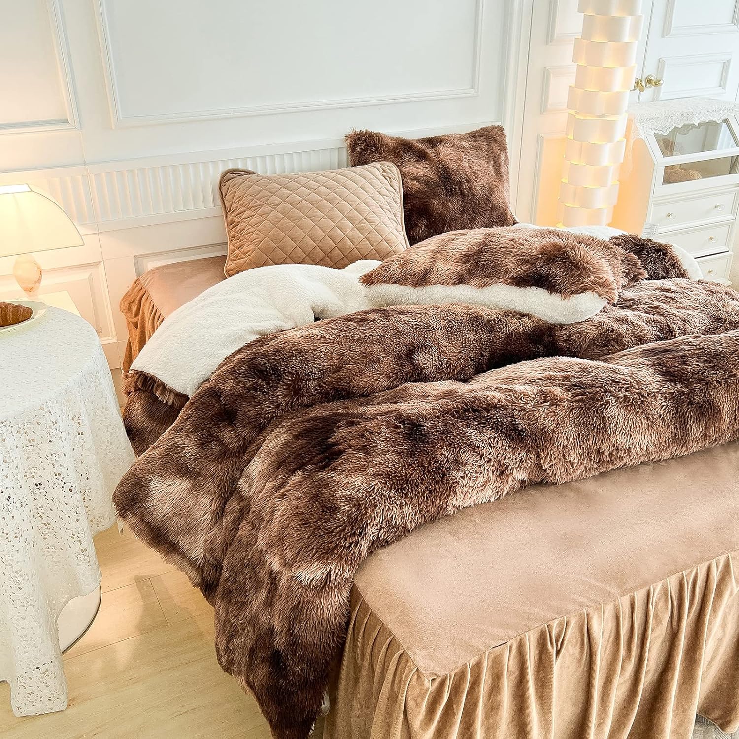 Luxury Faux Fur Shaggy Comforter Set Full/Queen Size, Plush & Sherpa Reversible Comforter Tie Dye Coffee, 3 Pieces Fluffy Fuzzy Bedding Set Ultra Soft and Warm for Winter (1 Comforter + 2 Pillowcases) - Image 6