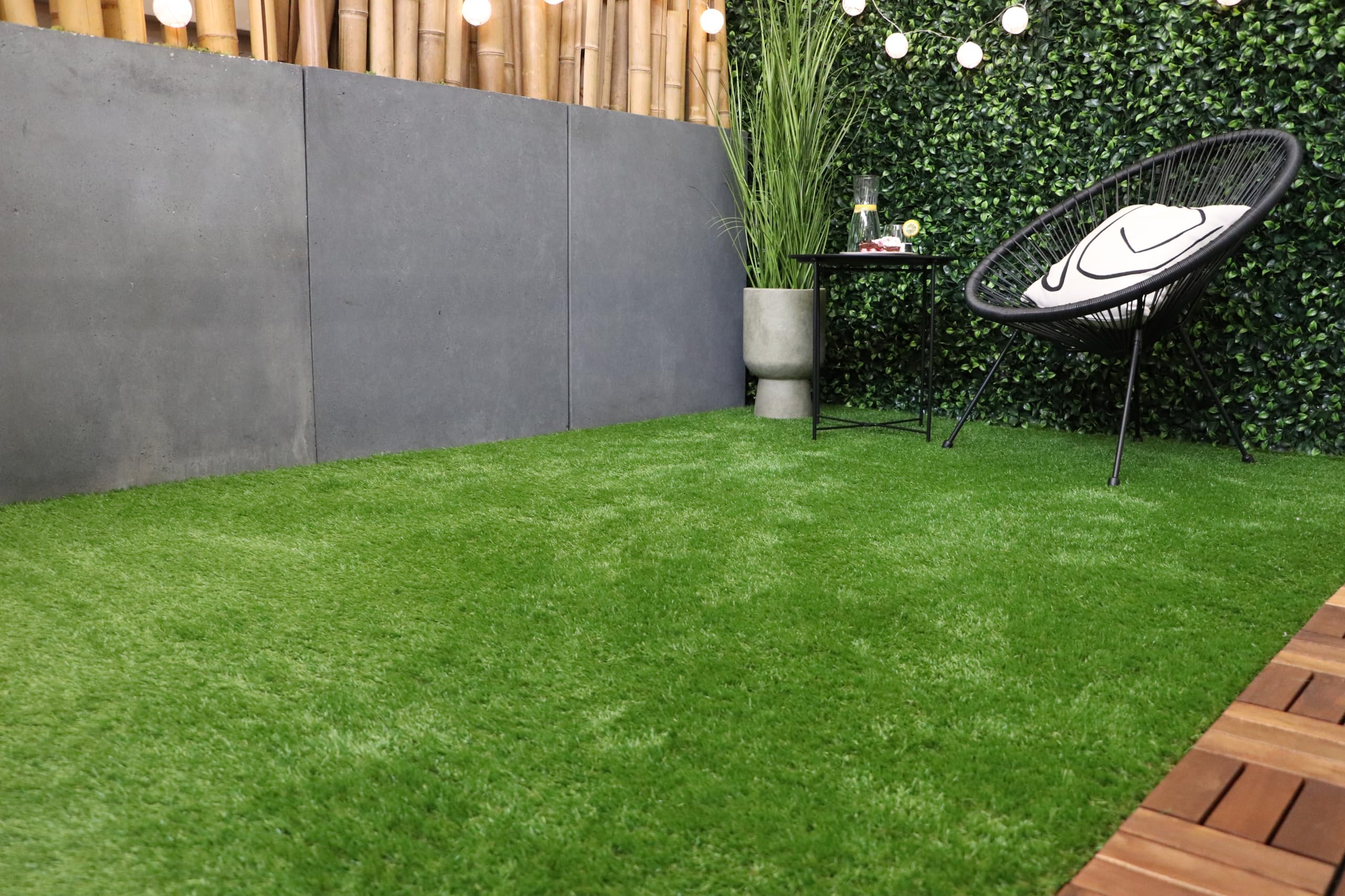 Primaflor Kunstrasen Korsika | 1 - MUSTERSTÜCK | Grün | 30 mm hoch | UV-stabil | wetterfest | wasserdurchlässiger Rasenteppich | Outdoor Bodenbelag für Balkon Terrasse Garten