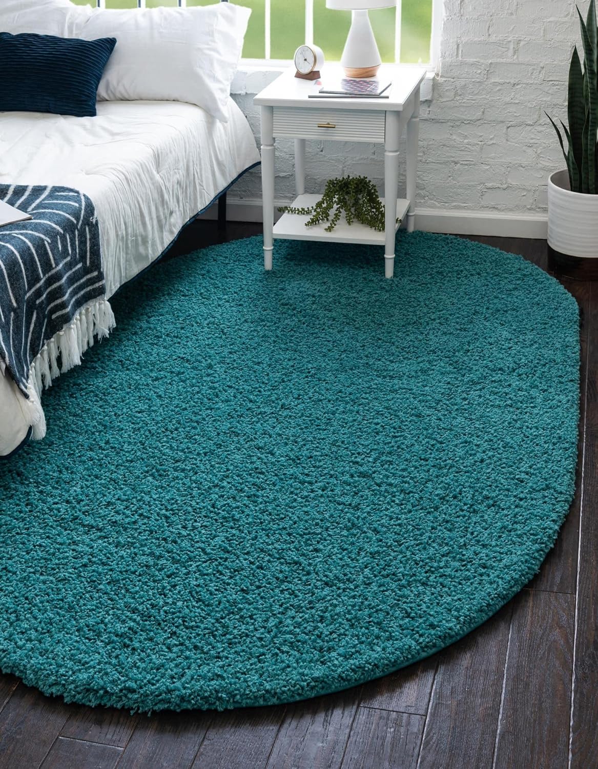 Rugs.com - Uber Cozy Solid Shag Collection Rug  3' x 5' Oval Deep Aqua Blue Shag Rug Perfect for Living Rooms, Large Dining Rooms, Open Floorplans