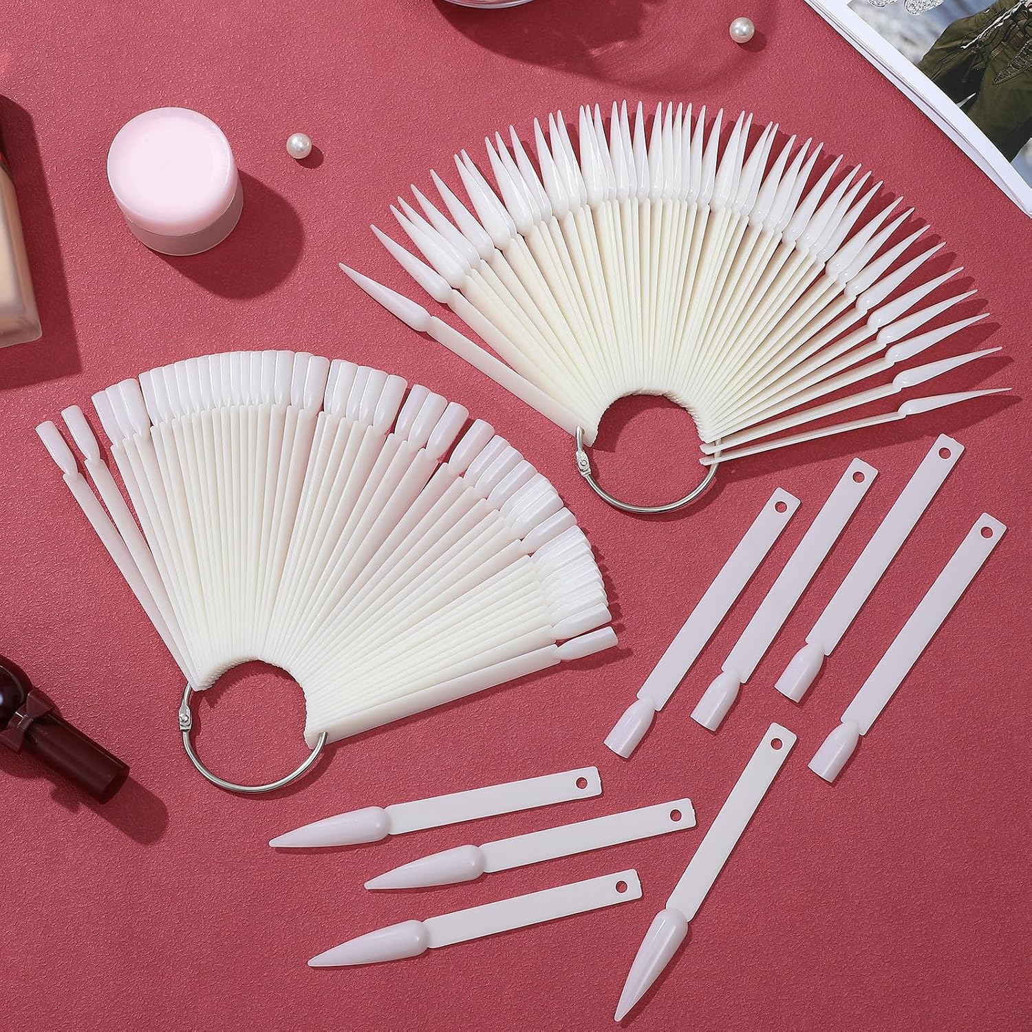 NOLITOY 200 Pcs Fan-shaped Nail Art Display Tips with Metal Rings Smooth and Flat Plastic Surface Reusable Nail Sample Sticks and Personal Practice Beginners