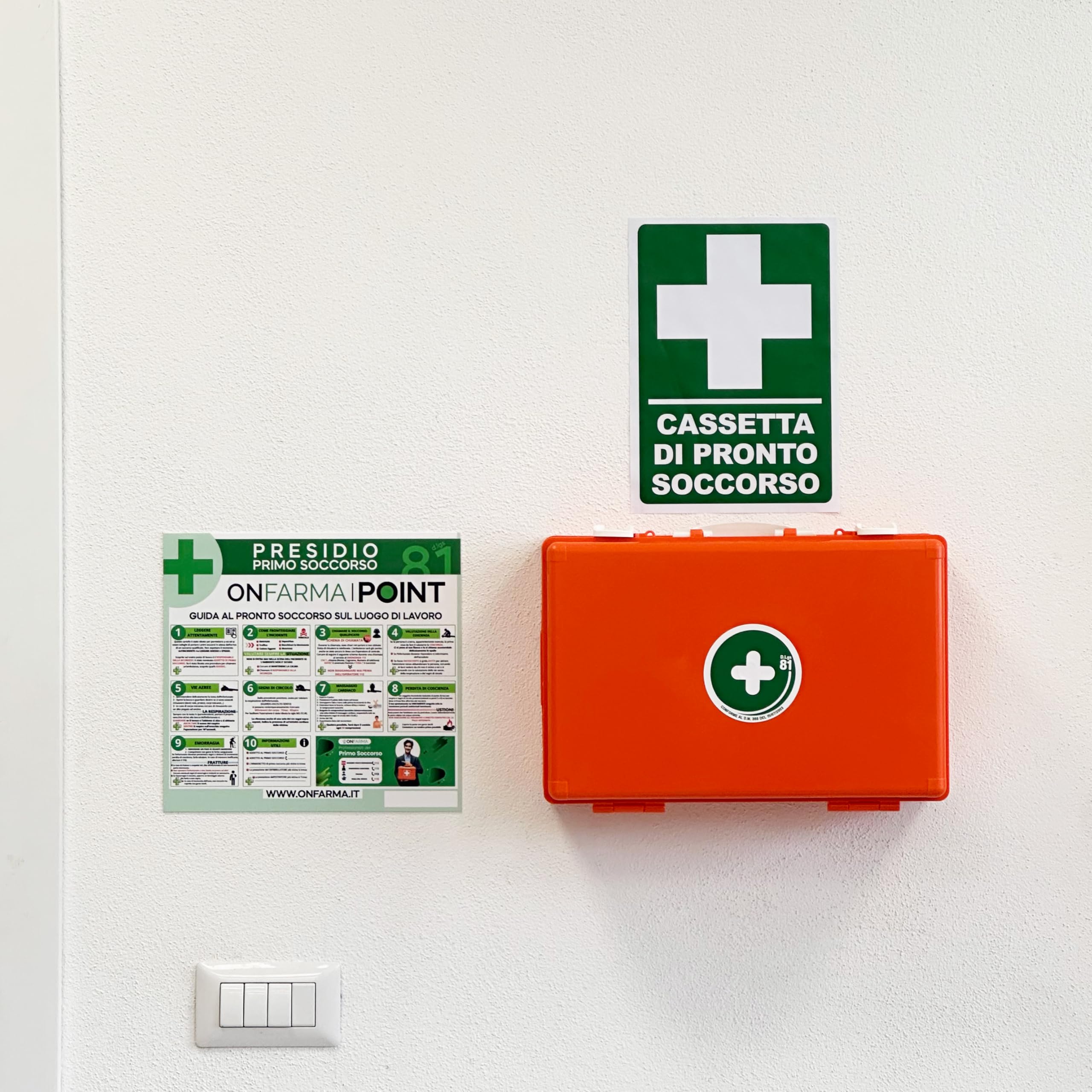 CASSETTA PRONTO SOCCORSO KIT MEDICAZIONE - Conforme D.M. 388 - A norma di legge per aziende (3 o più lavoratori DM 388 Gr. AB)