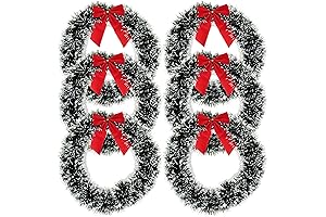 Festive Window Wreaths for an Enchanting Christmas Ambiance