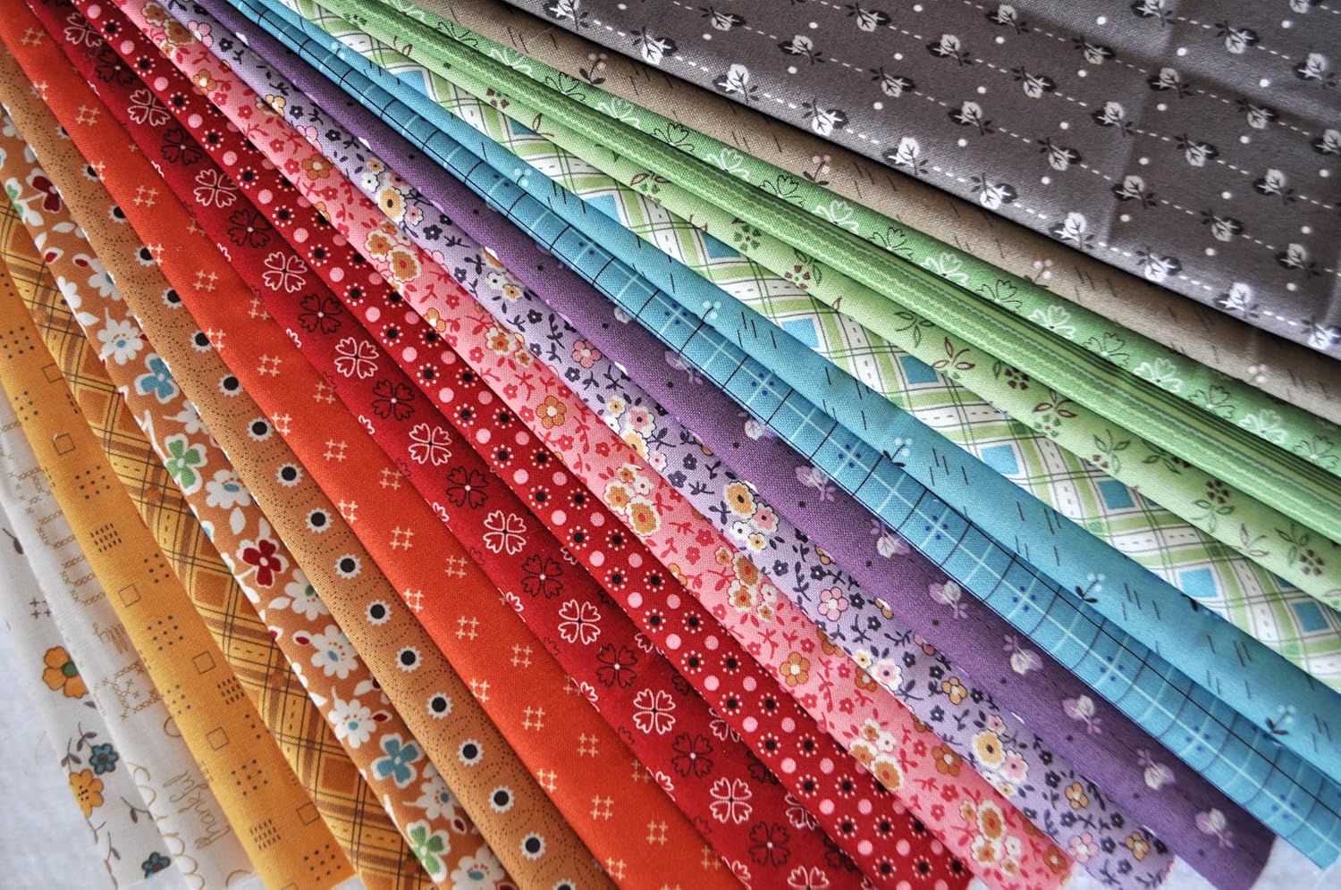 Autumn 20 Fat Eighths Bundle by Lori Holt for Riley Blake, 2 1/2 Yards Total