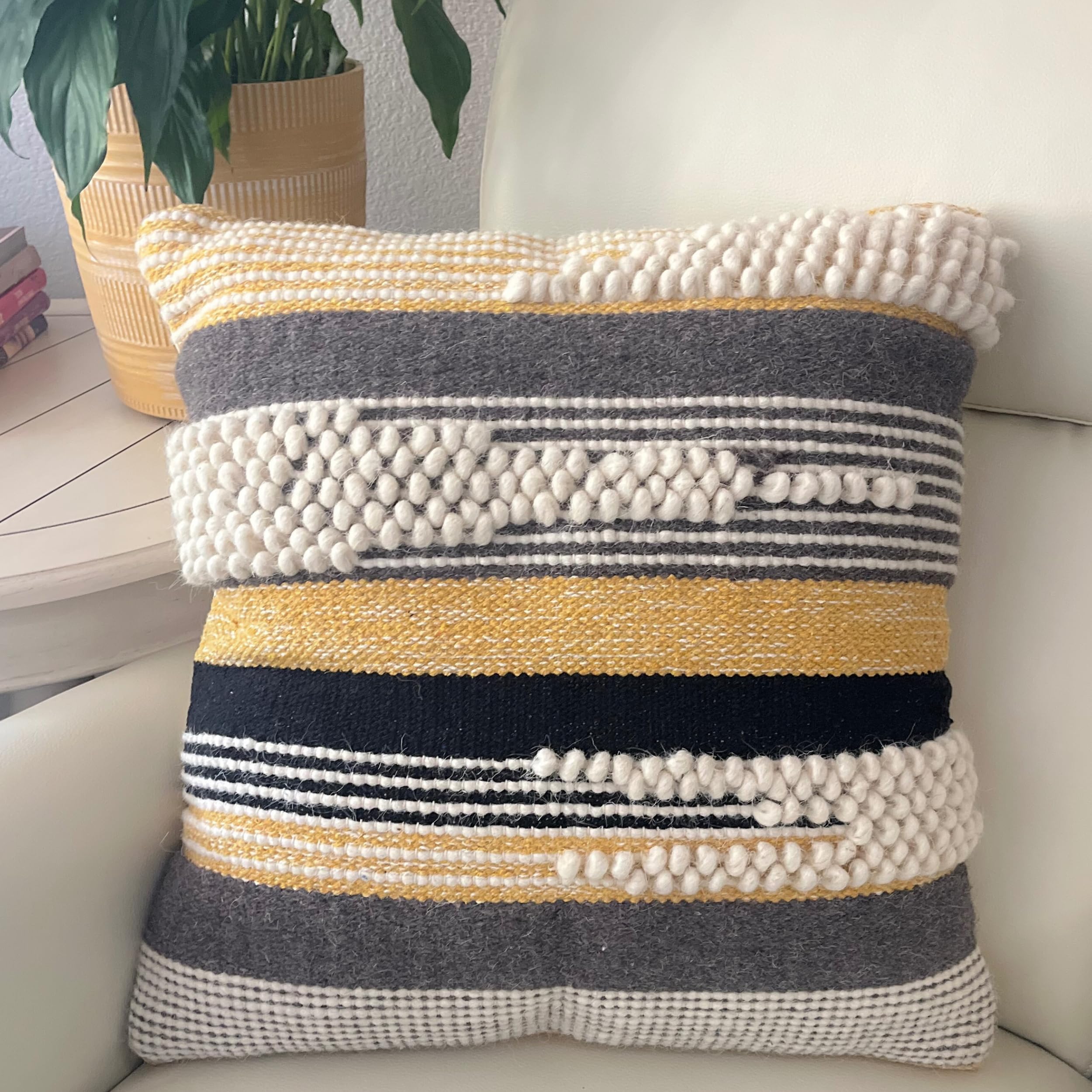 Federa Cuscino Decorativa Boho 45x45 Cm - Tessuto Neutro Intrecciato Con Nappe, Stile Marocchino E Rustico, Per Divano E Soggiorno, Colore Giallo/nero