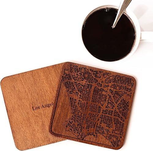 Miniatura 3 de O3 Design Studio - Juego de 4 posavasos de madera Sapele con mapa de la ciudad, hecho a mano