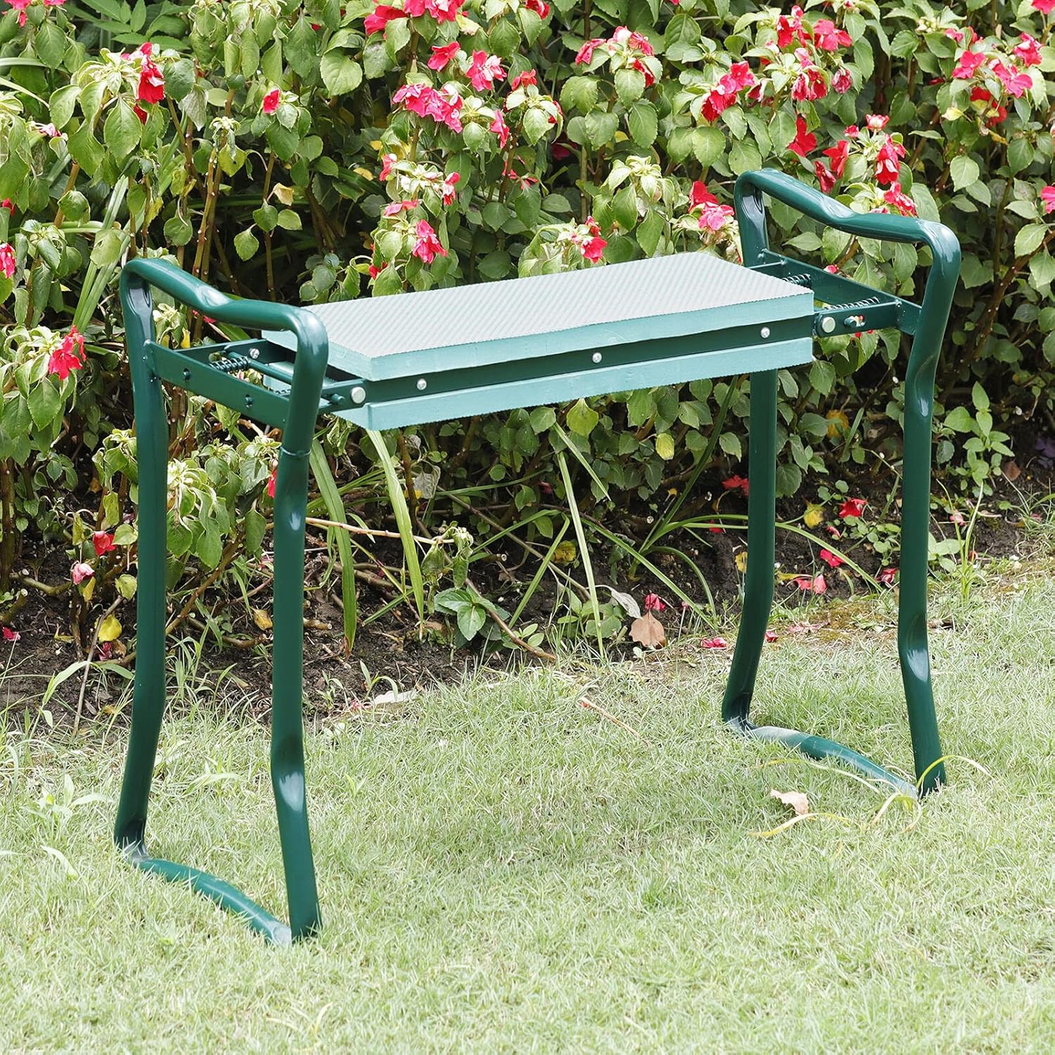 Cosway Garden Foldable Kneeler Bench Seat with 2 Tool Pouches and EVA Kneeling Pad Handles