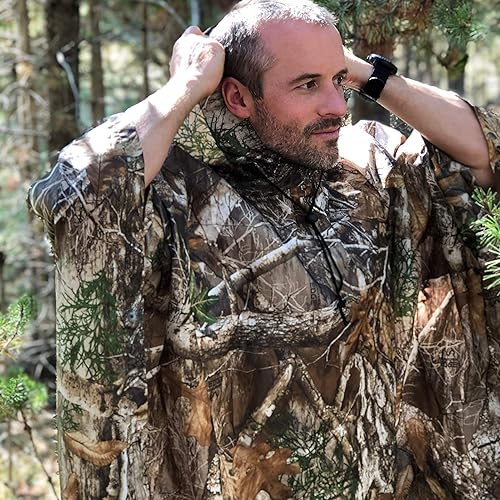 Vista 29 de Arcturus - Poncho ligero de nailon Ripstop con capucha ajustable Camuflaje