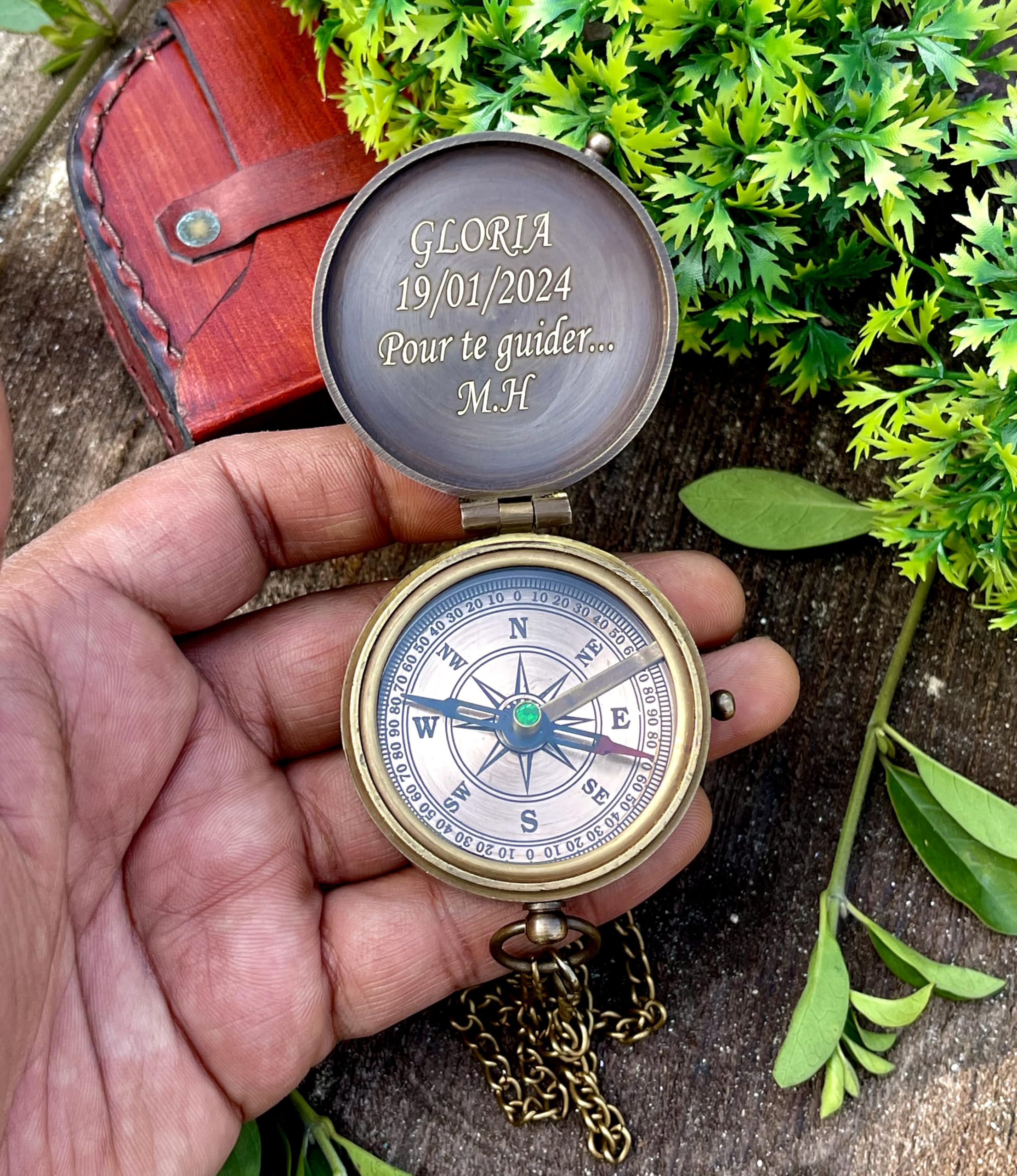 Brújula magnética direccional vintage vintage con famosa cita de escritura grabada regalos de bautismo con estuche de cuero para seres queridos, hijo, padre, prometido. (propio personalizado)
