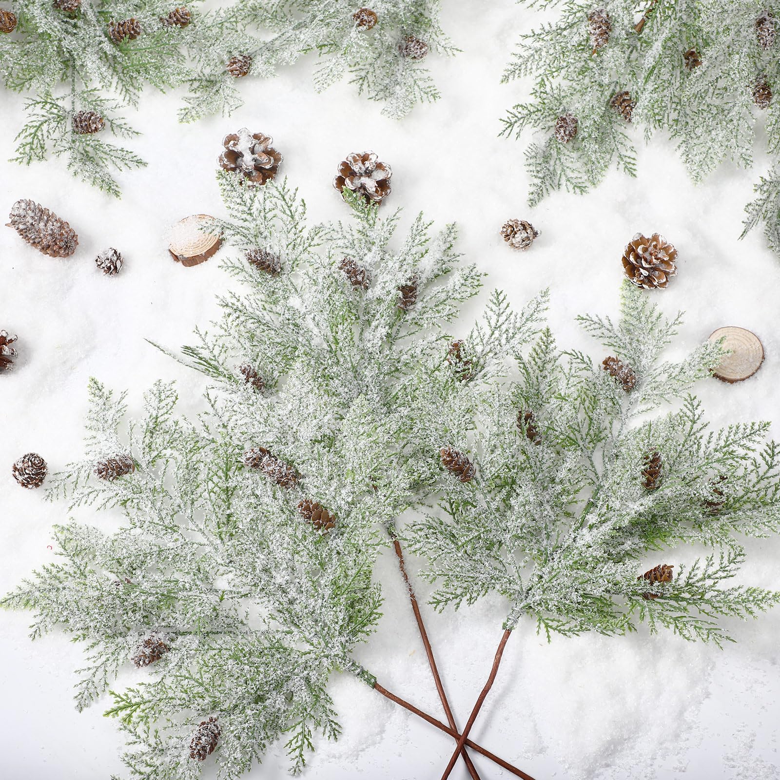 Giegxin Lot de 12 grandes branches de pin de Noël givrées de 45,7 cm avec pommes de pin artificielles pour couronne de Noël, travaux manuels, décoration d'intérieur