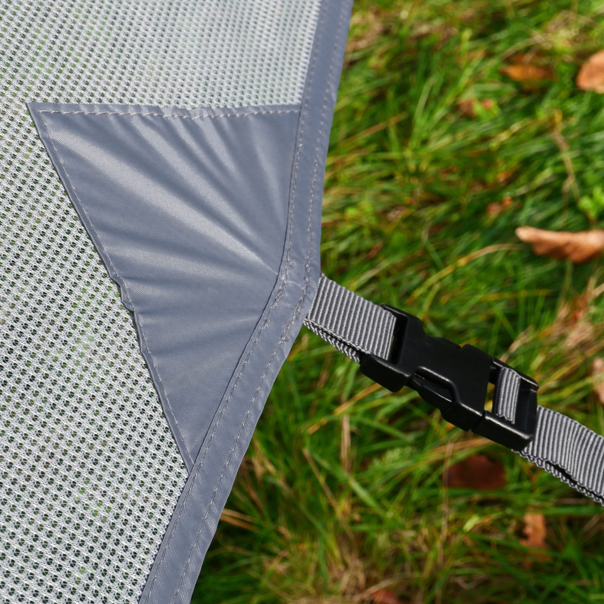 your GEAR Capri Sun Blocker Paroi avant et parois latérales perméable au vent pour auvent, protection visuelle et protection solaire, 3 passepoils, diamètre 4,3, 6,2 et 7 mm, largeurs de 240 à 480 cm