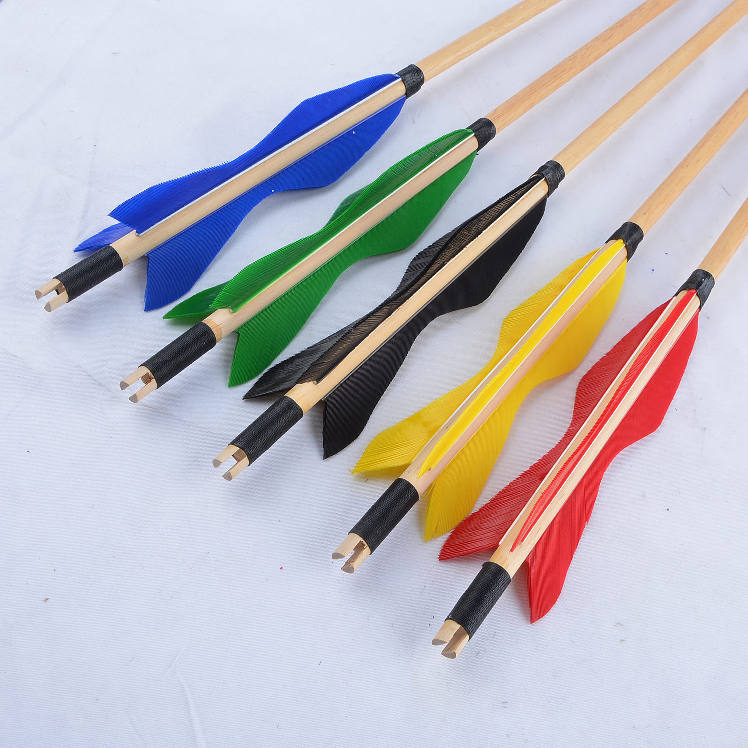 50 Plumes Naturelles De Dinde Pour Flèches - 3/4/5 Pouces - Forme Bouclier Peltate Droite - WEREWOLVES - Jaune Fluorescent, Bleu, Vert… - Idéal DIY Archers