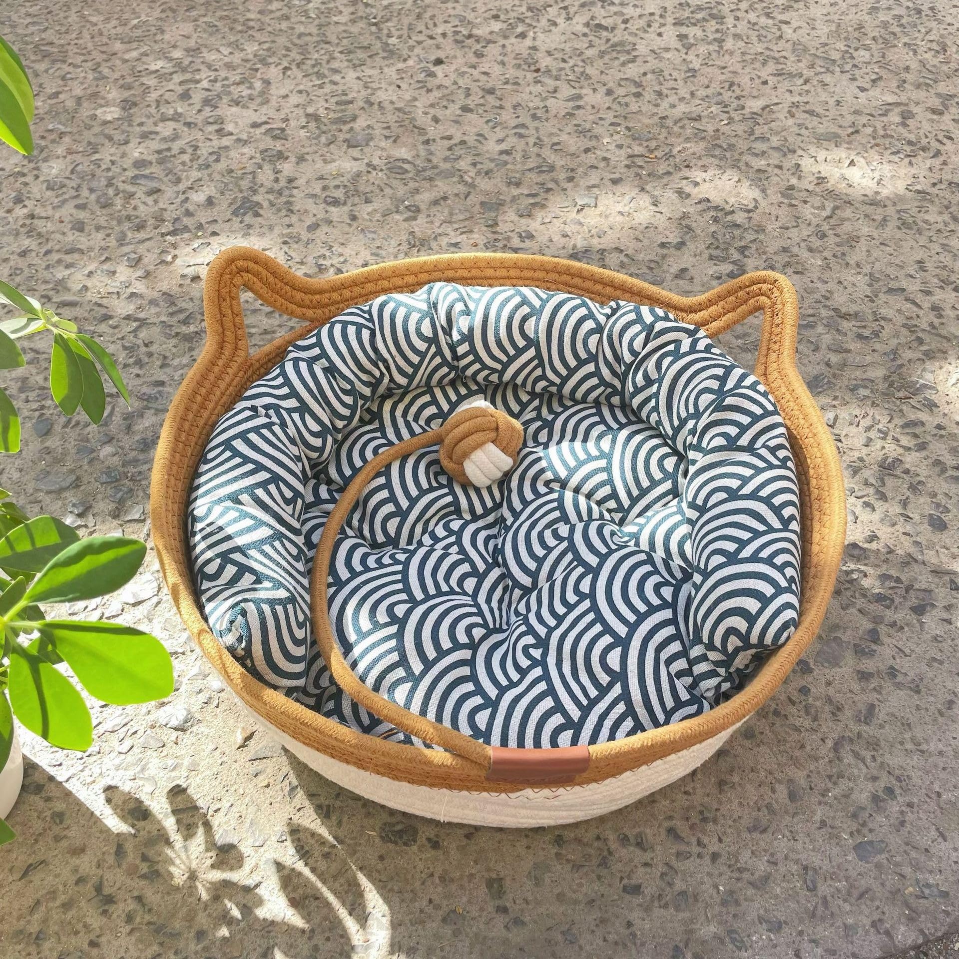 YUANYINSM Instinct Cat Basket, Handwoven Cotton Rope Cat Bed with Cushion, Scratch-Friendly Round Pet Nest, Breathable Cozy Boho for Indoor Cats (Large-2)
