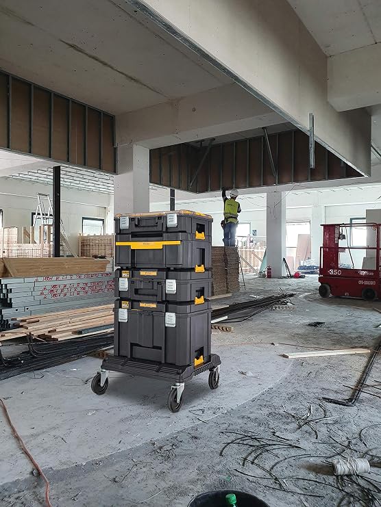 DEWALT TSTAK Tiefe Werkzeugbox VI DWST83346-1 (44l Volumen großvolumige Box kombinierbar mit anderen TSTAK-Boxen sichere Verwahrung von Elektrowerkzeugen und Handwerkzeugen IP54) Multi One size