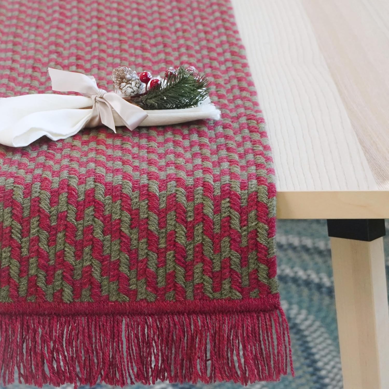 holiday wool ink-drop woven table runner - red/green 14" x 90"