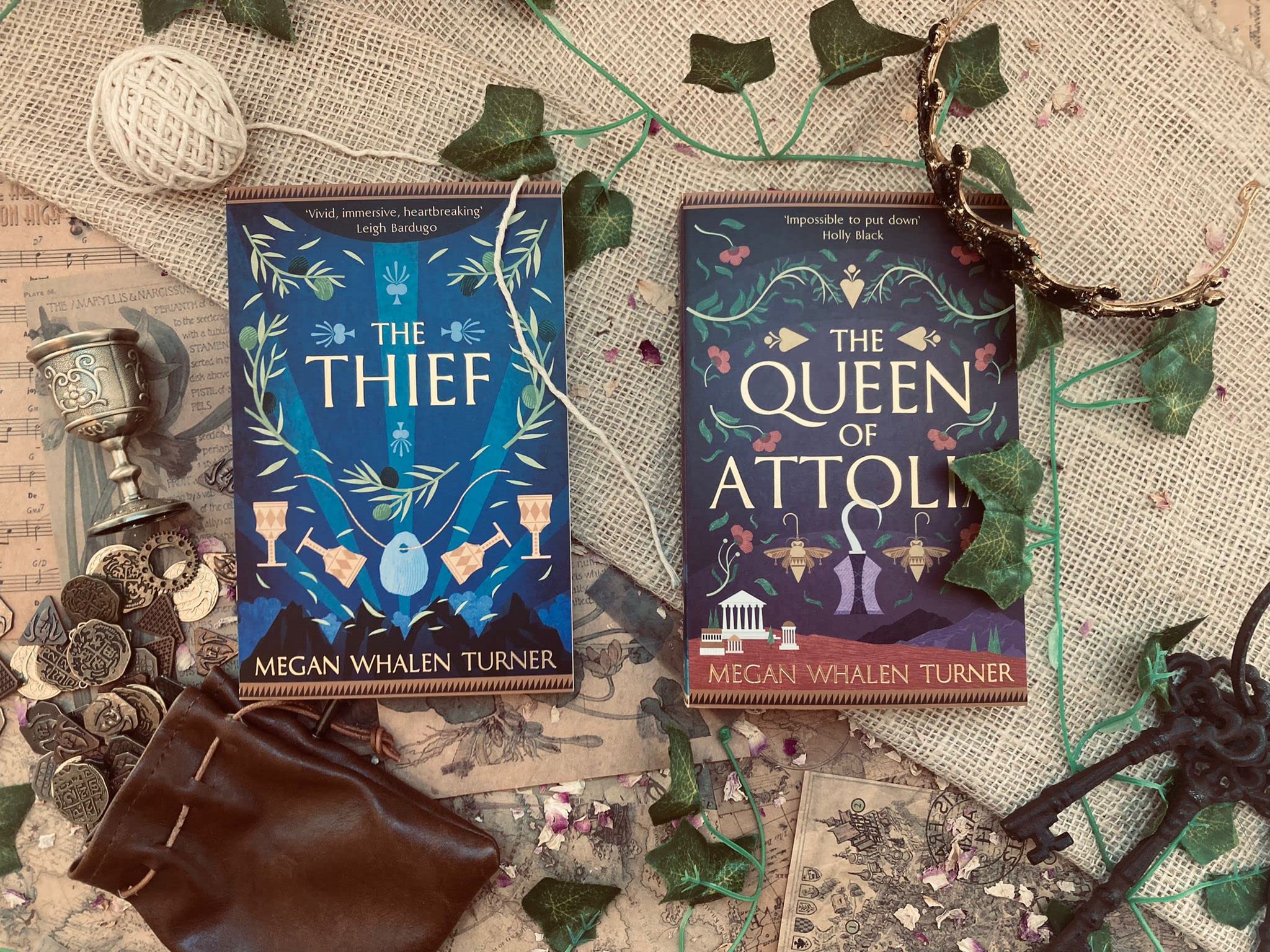 The Queen of Attolia: The second book in the Queen's Thief series: 2