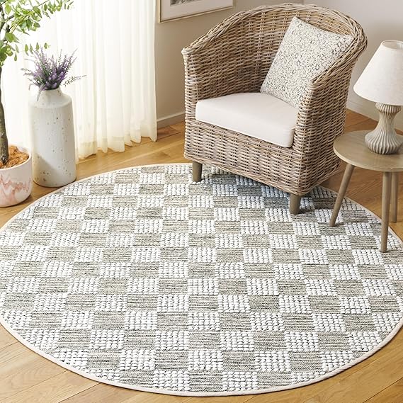 SAFAVIEH Montauk Collection Area Rug 6' Round, Green