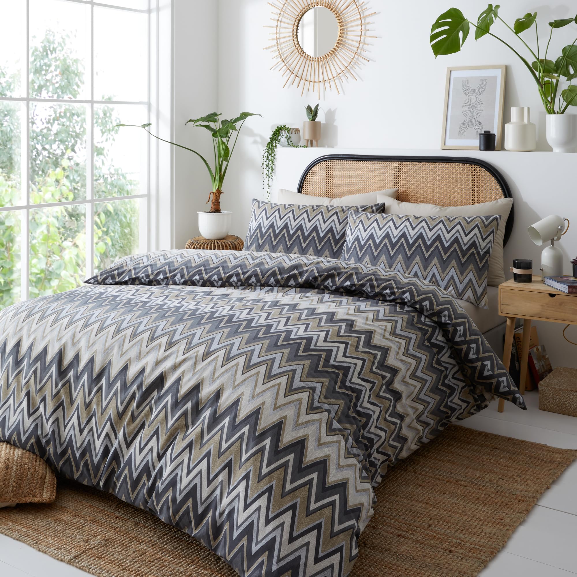 Portfolio Home Zig Zag Duvet Cover Set - Super King - Grey