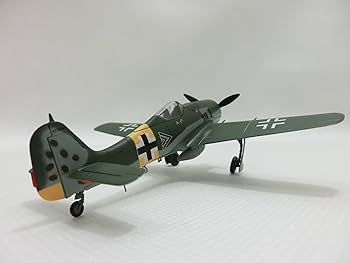 Amazon | 1/72 完成品 36404 ドイツ空軍 フォッケウルフ Fw